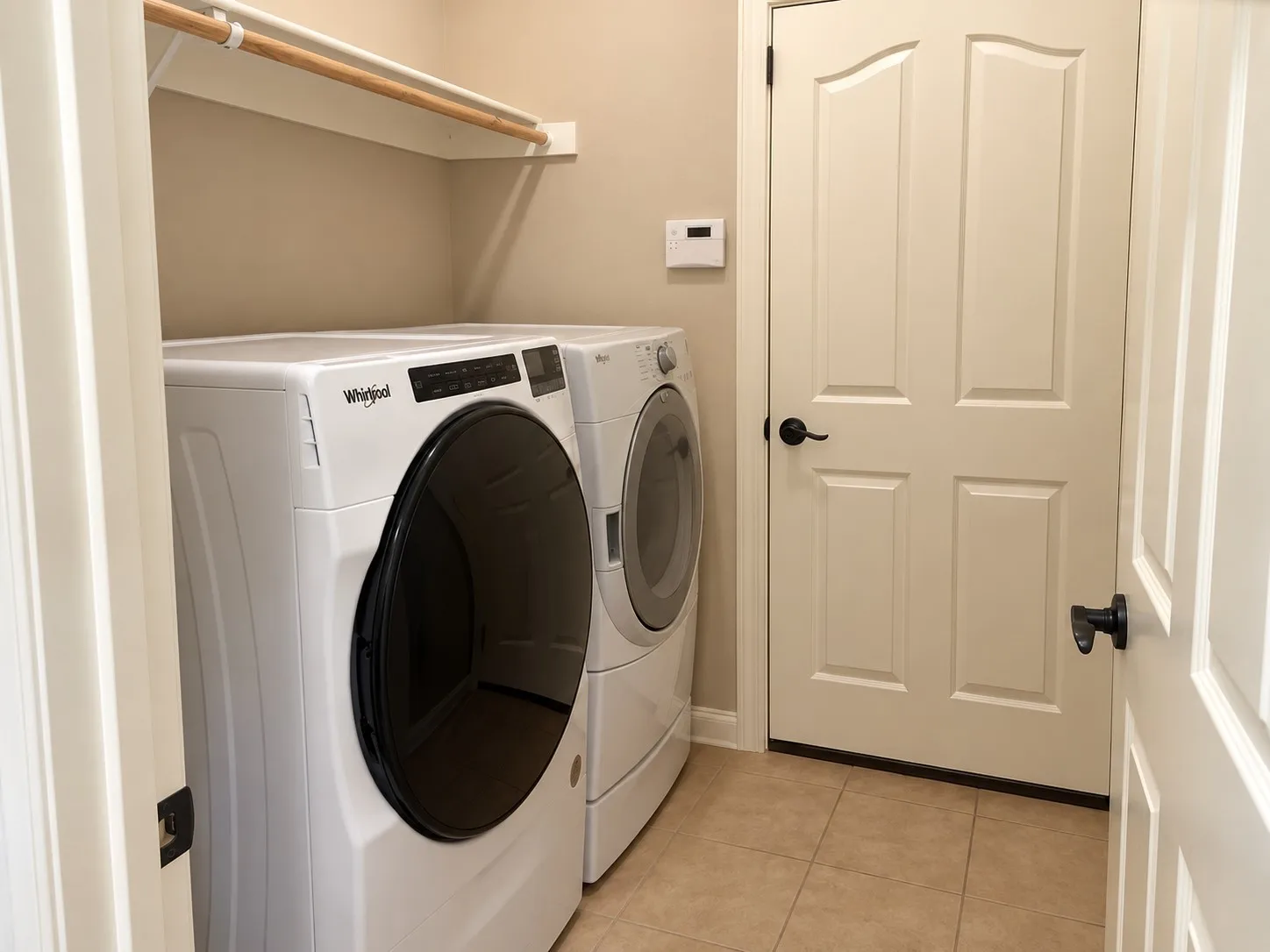Single Family Residence For Rent in Tarrant County , 4700 Valleyview Drive, Mansfield, Texas 76063, 4 Bedroom, 2 Bathroom, 2 Garage spaces, 1,674 Sqft, built in 2010, mls#21395980, Real Estate Agent in Mansfield, Homes For Rent in Tarrant county, Homes For Rent in Mansfield, Realtor in Mansfield Texas, Real Estate Brokerage Independent Realty Texas, Luminita Cordes Realtor