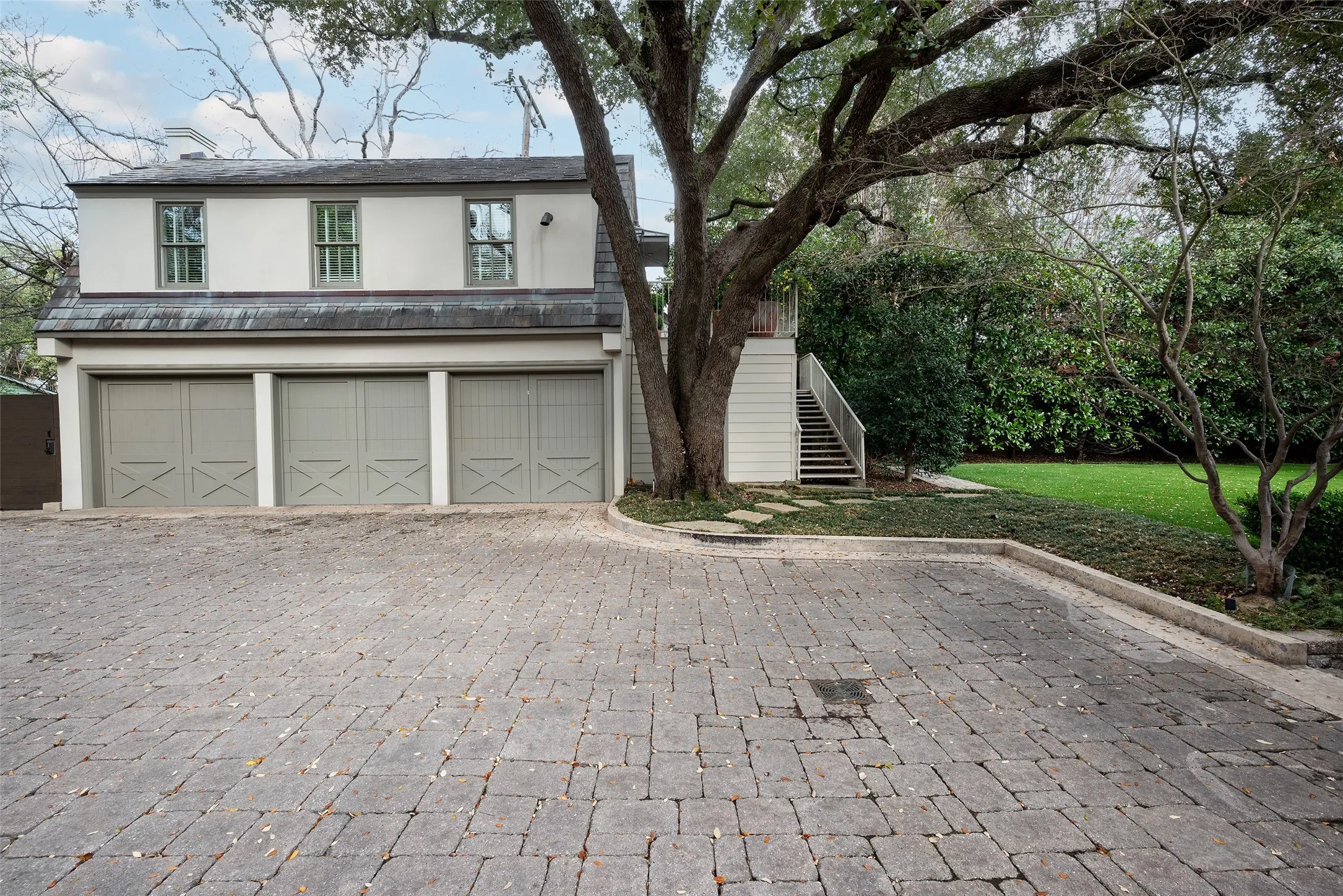 Single Family Residence For Sale in Dallas County , 4320 Saint Johns Drive, Highland Park, Texas 75205, 3 Bedroom, 5 Bathroom, 3 Garage spaces, 6,263 Sqft, built in 1925, mls#21398644, Real Estate Agent in Highland Park, Homes For Sale in Dallas county, Homes For Sale in Highland Park, Realtor in Highland Park Texas, Real Estate Brokerage Independent Realty Texas, Luminita Cordes Realtor