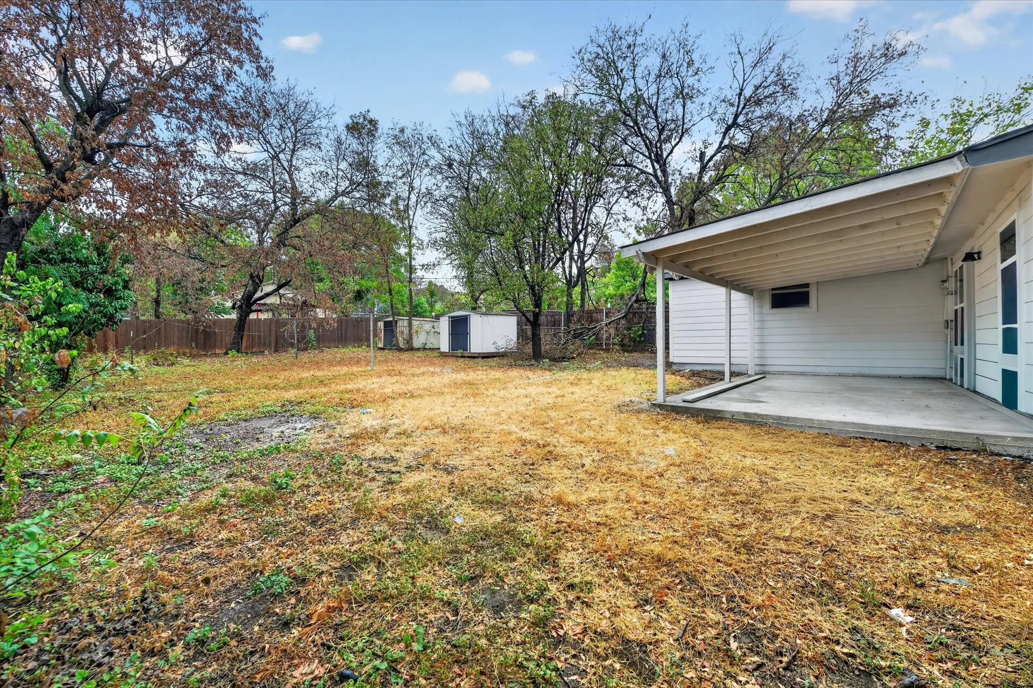 Single Family Residence For Sale in Tarrant County , 1607 Laura Road, River Oaks, Texas 76114, 3 Bedroom, 2 Bathroom, Garage spaces, 1,226 Sqft, built in 2015, mls#21393947, Real Estate Agent in River Oaks, Homes For Sale in Tarrant county, Homes For Sale in River Oaks, Realtor in River Oaks Texas, Real Estate Brokerage Independent Realty Texas, Luminita Cordes Realtor