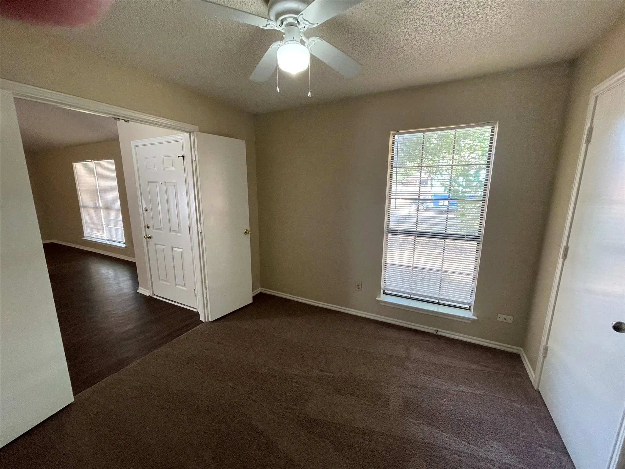 Single Family Residence For Rent in Dallas County , 2310 Windridge Lane, Rowlett, Texas 75088, 3 Bedroom, 2 Bathroom, 2 Garage spaces, 1,604 Sqft, built in 1985, mls#21399919, Real Estate Agent in Rowlett, Homes For Rent in Dallas county, Homes For Rent in Rowlett, Realtor in Rowlett Texas, Real Estate Brokerage Independent Realty Texas, Luminita Cordes Realtor