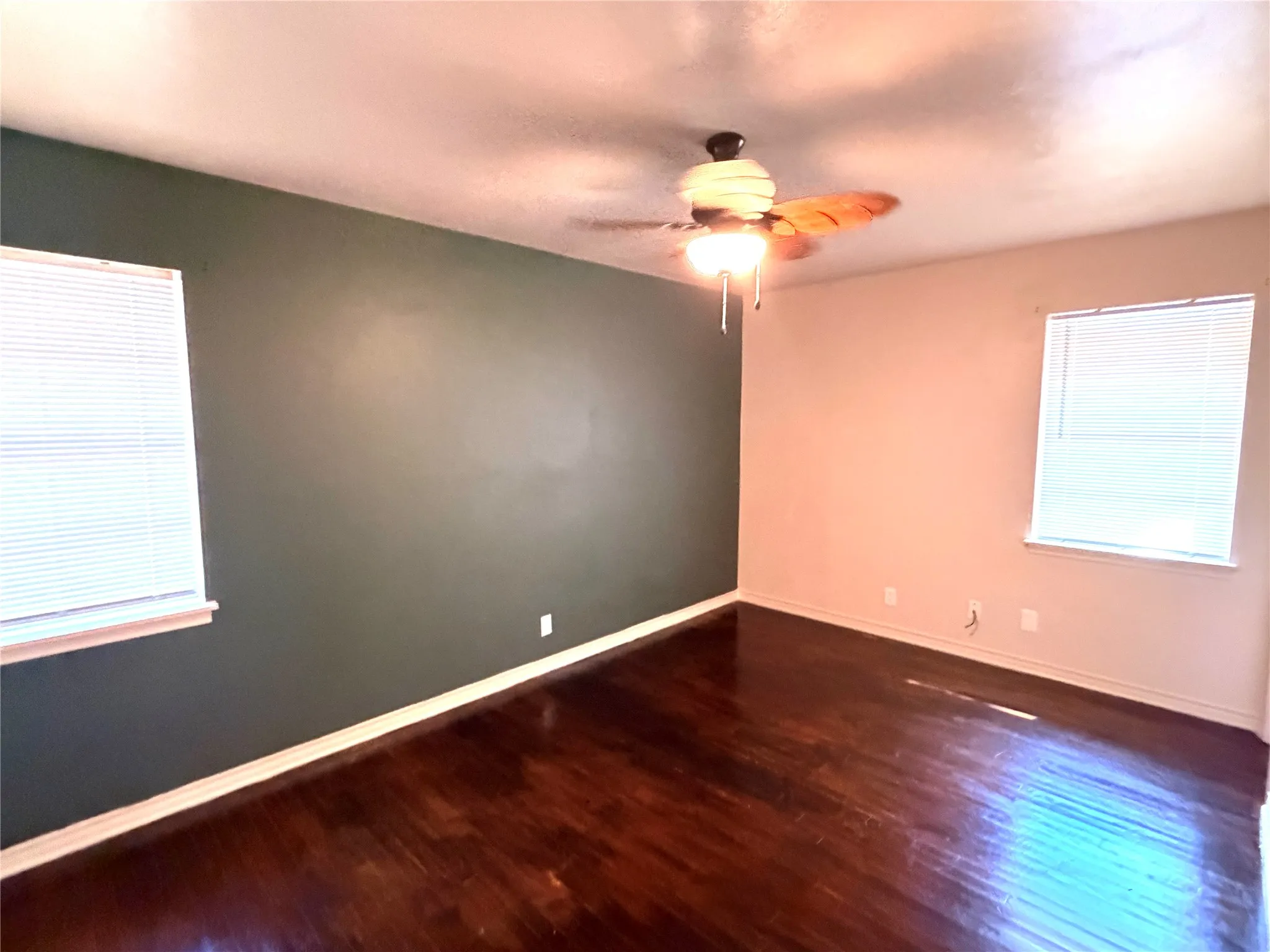 Single Family Residence For Rent in Dallas County , 330 W Orange Street, Duncanville, Texas 75116, 4 Bedroom, 2 Bathroom, Garage spaces, 1,852 Sqft, built in 1960, mls#21399465, Real Estate Agent in Duncanville, Homes For Rent in Dallas county, Homes For Rent in Duncanville, Realtor in Duncanville Texas, Real Estate Brokerage Independent Realty Texas, Luminita Cordes Realtor