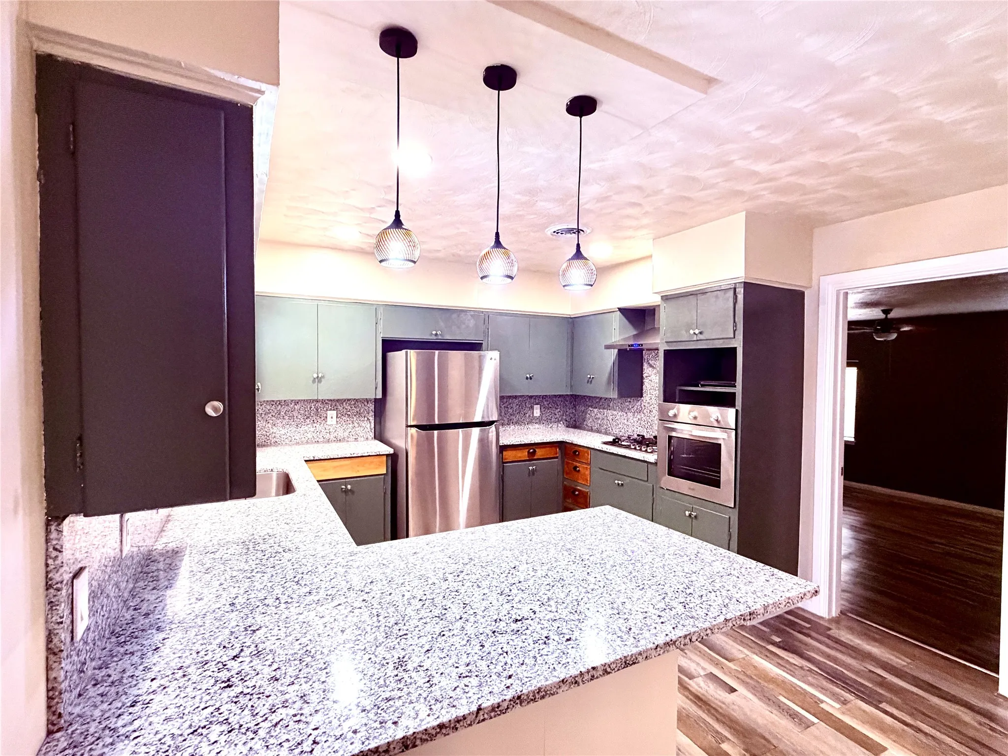 Single Family Residence For Rent in Dallas County , 330 W Orange Street, Duncanville, Texas 75116, 4 Bedroom, 2 Bathroom, Garage spaces, 1,852 Sqft, built in 1960, mls#21399465, Real Estate Agent in Duncanville, Homes For Rent in Dallas county, Homes For Rent in Duncanville, Realtor in Duncanville Texas, Real Estate Brokerage Independent Realty Texas, Luminita Cordes Realtor