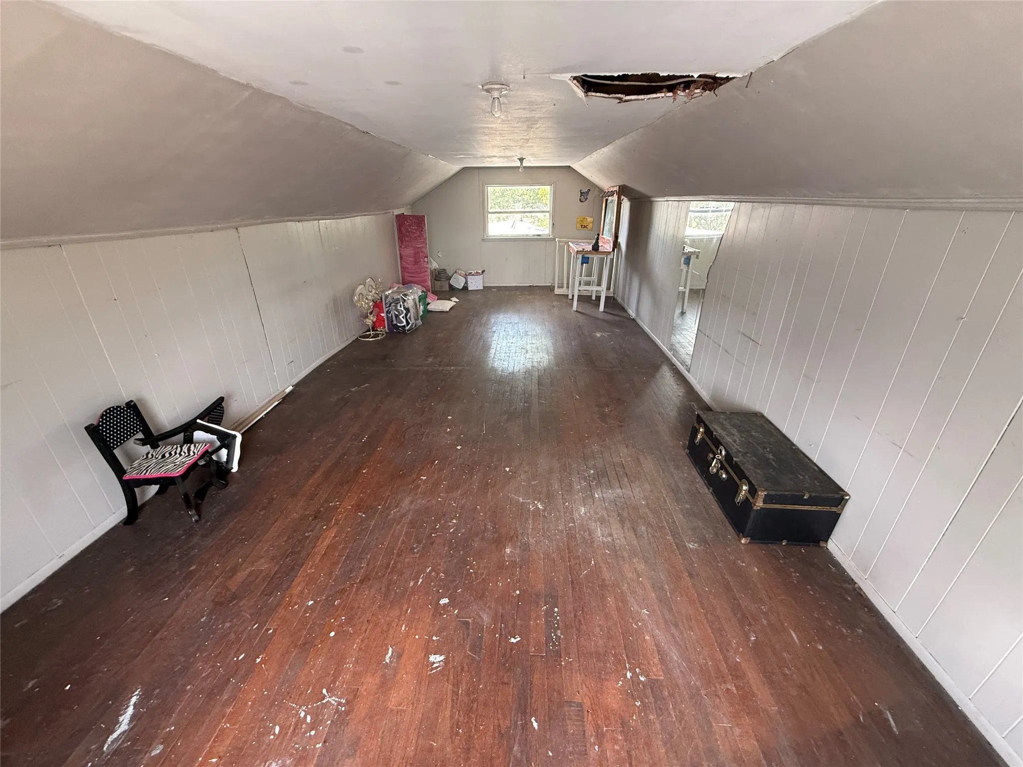 Single Family Residence For Sale in Brown County , 1109 Duke Street, Brownwood, Texas 76801, 4 Bedroom, 1 Bathroom, 1 Garage spaces, 1,971 Sqft, built in 0, mls#21399716, Real Estate Agent in Brownwood, Homes For Sale in Brown county, Homes For Sale in Brownwood, Realtor in Brownwood Texas, Real Estate Brokerage Independent Realty Texas, Luminita Cordes Realtor