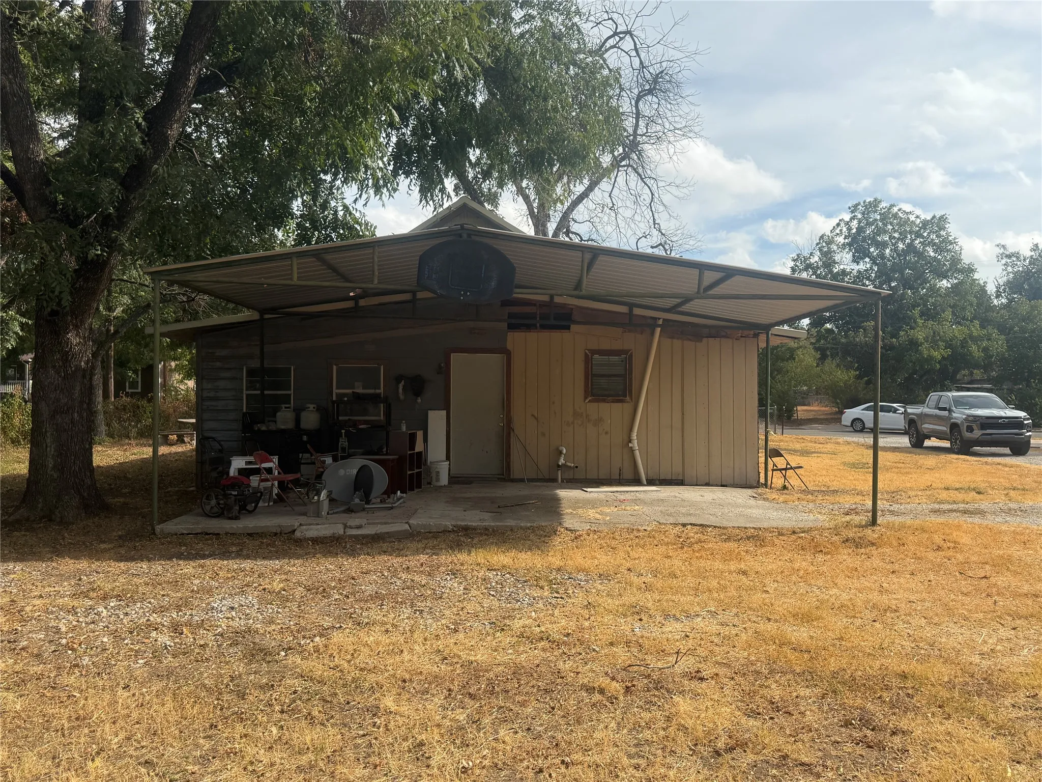 Single Family Residence For Sale in Brown County , 1109 Duke Street, Brownwood, Texas 76801, 4 Bedroom, 1 Bathroom, 1 Garage spaces, 1,971 Sqft, built in 0, mls#21399716, Real Estate Agent in Brownwood, Homes For Sale in Brown county, Homes For Sale in Brownwood, Realtor in Brownwood Texas, Real Estate Brokerage Independent Realty Texas, Luminita Cordes Realtor