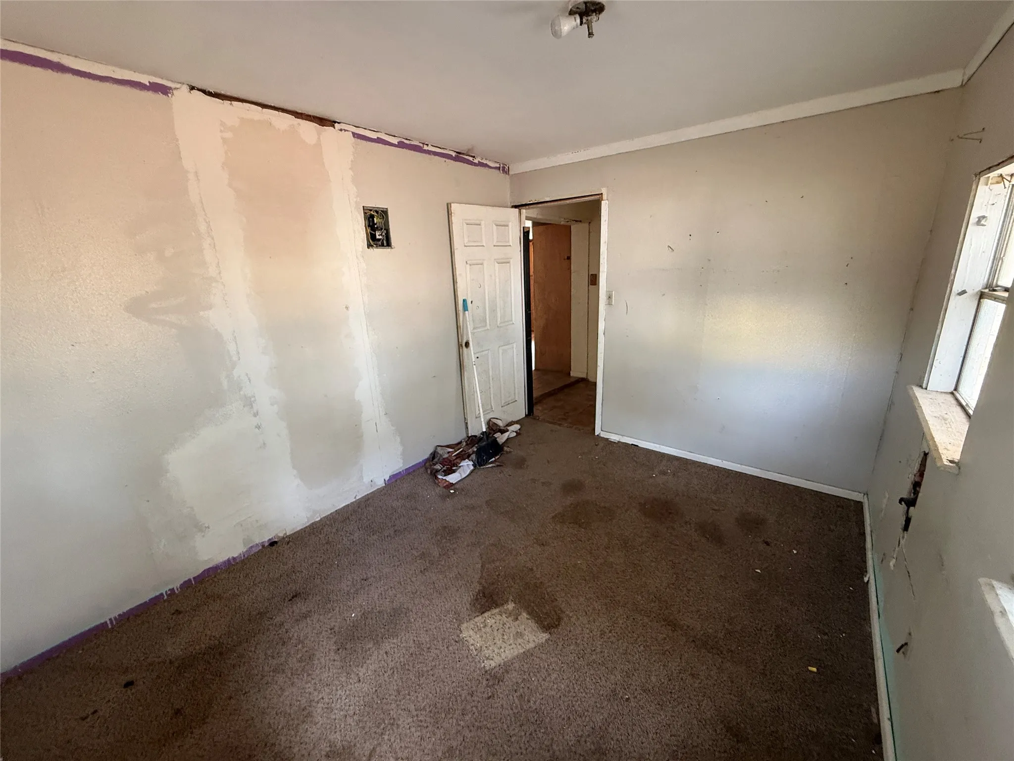 Single Family Residence For Sale in Brown County , 1109 Duke Street, Brownwood, Texas 76801, 4 Bedroom, 1 Bathroom, 1 Garage spaces, 1,971 Sqft, built in 0, mls#21399716, Real Estate Agent in Brownwood, Homes For Sale in Brown county, Homes For Sale in Brownwood, Realtor in Brownwood Texas, Real Estate Brokerage Independent Realty Texas, Luminita Cordes Realtor