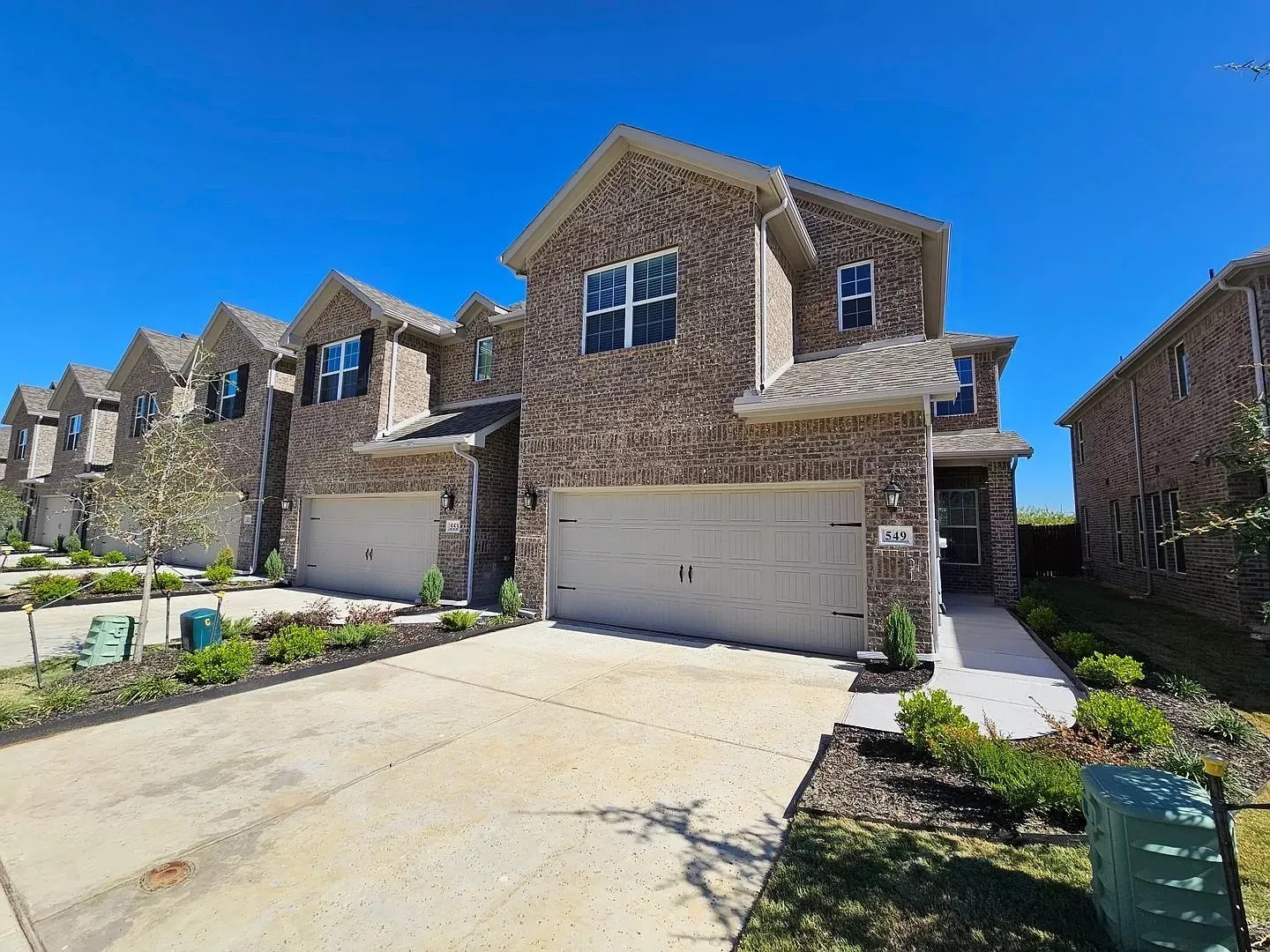 Townhouse For Rent in Denton County , 549 Hutchinson Lane, Lewisville, Texas 75077, 3 Bedroom, 3 Bathroom, 2 Garage spaces, 1,920 Sqft, built in 2022, mls#21399924, Real Estate Agent in Lewisville, Homes For Rent in Denton county, Homes For Rent in Lewisville, Realtor in Lewisville Texas, Real Estate Brokerage Independent Realty Texas, Luminita Cordes Realtor