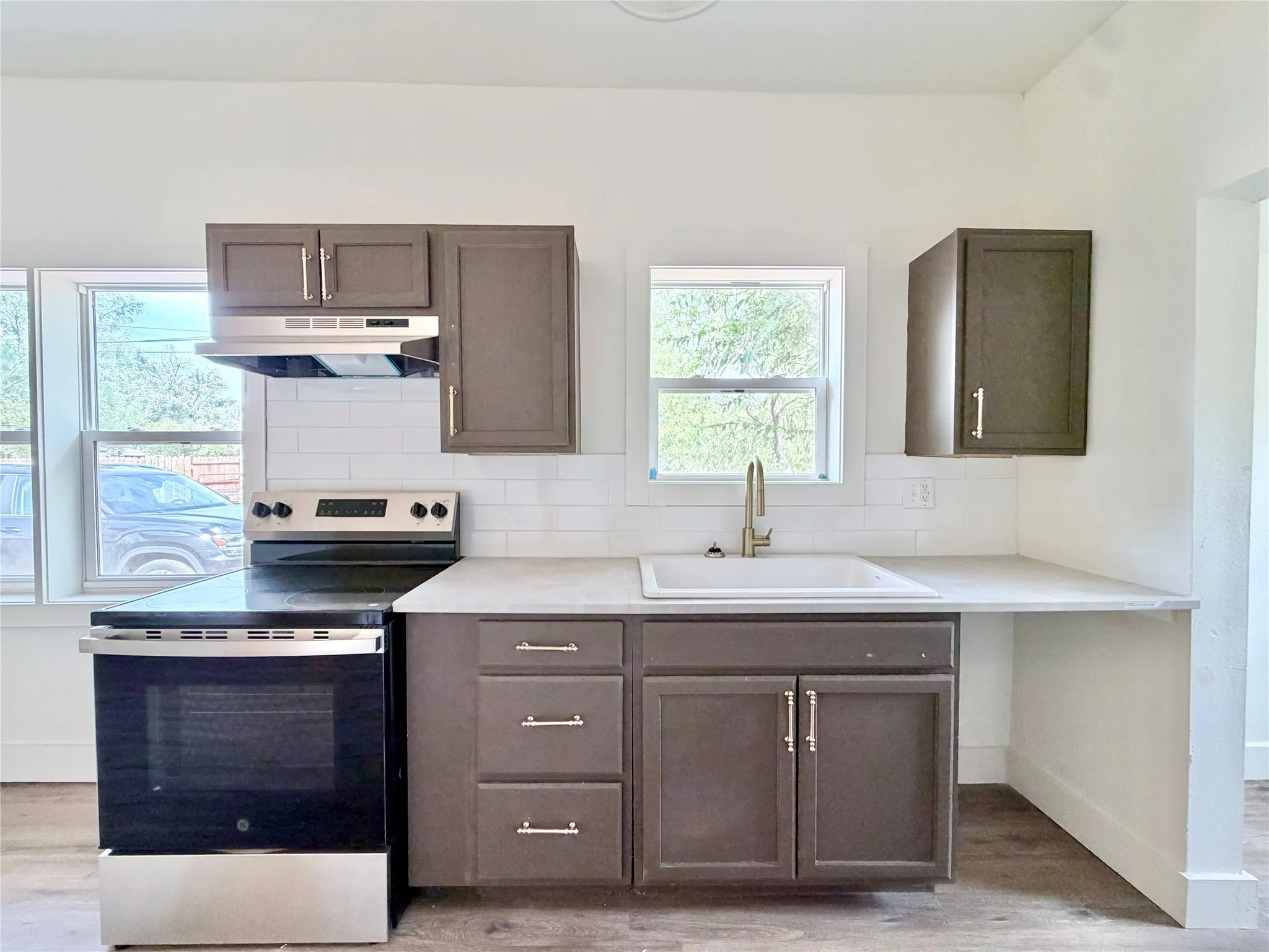 Single Family Residence For Sale in Taylor County , 525 Miller Street, Abilene, Texas 79605, 2 Bedroom, 1 Bathroom, Garage spaces, 948 Sqft, built in 1927, mls#21393302, Real Estate Agent in Abilene, Homes For Sale in Taylor county, Homes For Sale in Abilene, Realtor in Abilene Texas, Real Estate Brokerage Independent Realty Texas, Luminita Cordes Realtor
