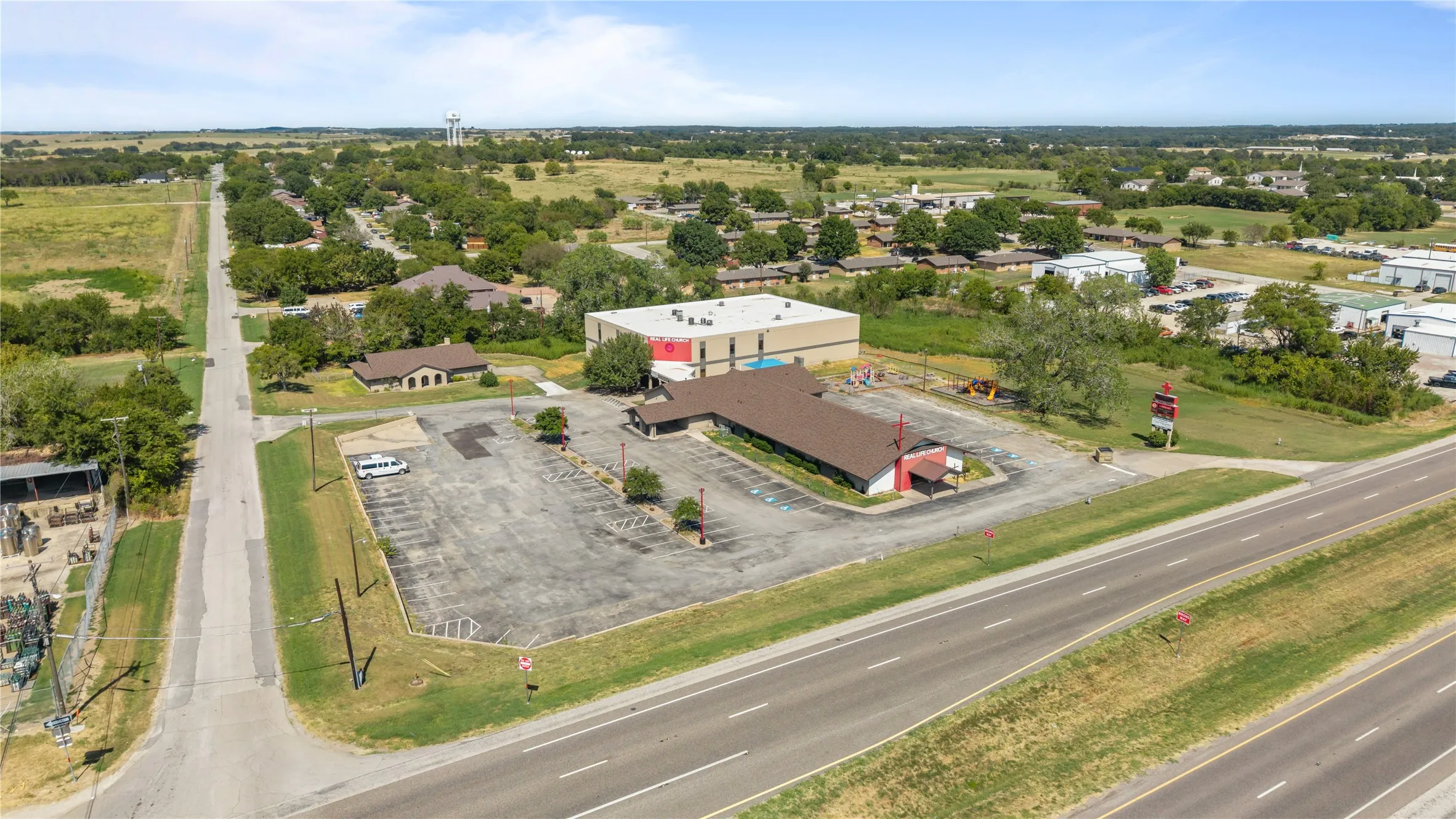 Business For Rent in Cooke County , 2205 E Highway 82, Gainesville, Texas 76240, 0, 0, Garage spaces, 21,650 Sqft, built in 0, mls#21397410, Real Estate Agent in Gainesville, Homes For Rent in Cooke county, Homes For Rent in Gainesville, Realtor in Gainesville Texas, Real Estate Brokerage Independent Realty Texas, Luminita Cordes Realtor
