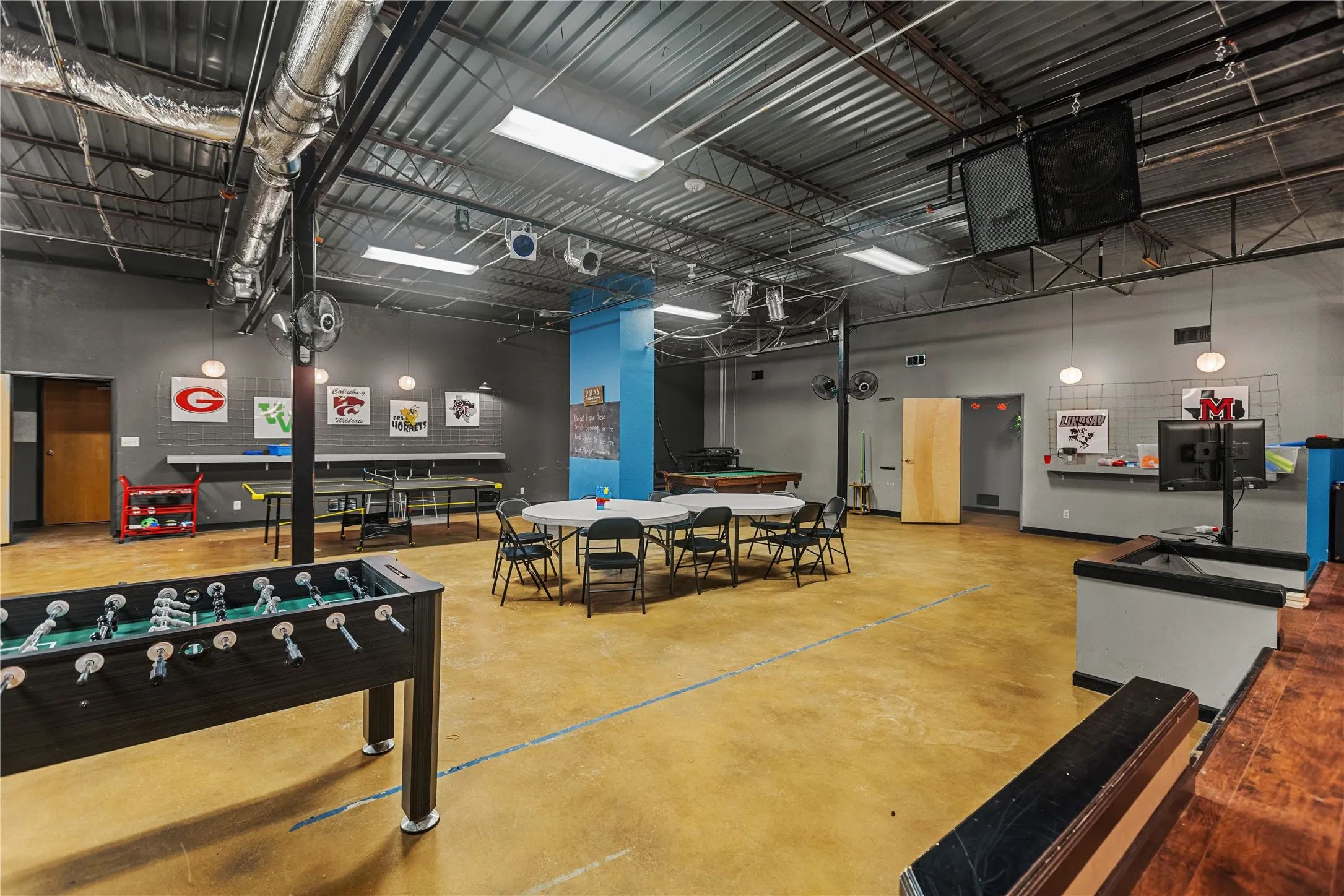 Business For Rent in Cooke County , 2205 E Highway 82, Gainesville, Texas 76240, 0, 0, Garage spaces, 21,650 Sqft, built in 0, mls#21397410, Real Estate Agent in Gainesville, Homes For Rent in Cooke county, Homes For Rent in Gainesville, Realtor in Gainesville Texas, Real Estate Brokerage Independent Realty Texas, Luminita Cordes Realtor
