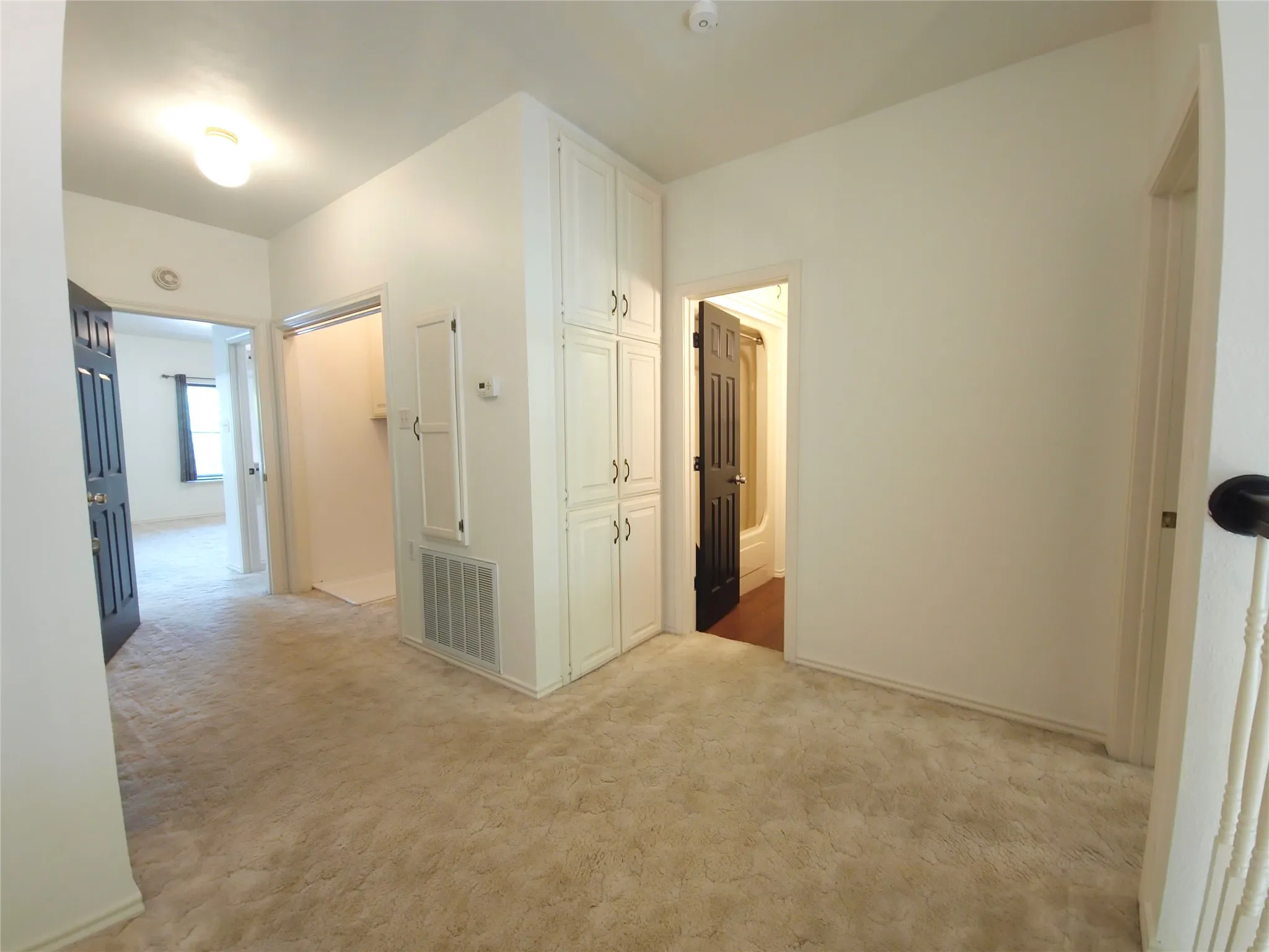 Townhouse For Rent in Parker County , 426 W Oak Street, Weatherford, Texas 76086, 2 Bedroom, 3 Bathroom, 2 Garage spaces, 1,651 Sqft, built in 1990, mls#21399948, Real Estate Agent in Weatherford, Homes For Rent in Parker county, Homes For Rent in Weatherford, Realtor in Weatherford Texas, Real Estate Brokerage Independent Realty Texas, Luminita Cordes Realtor