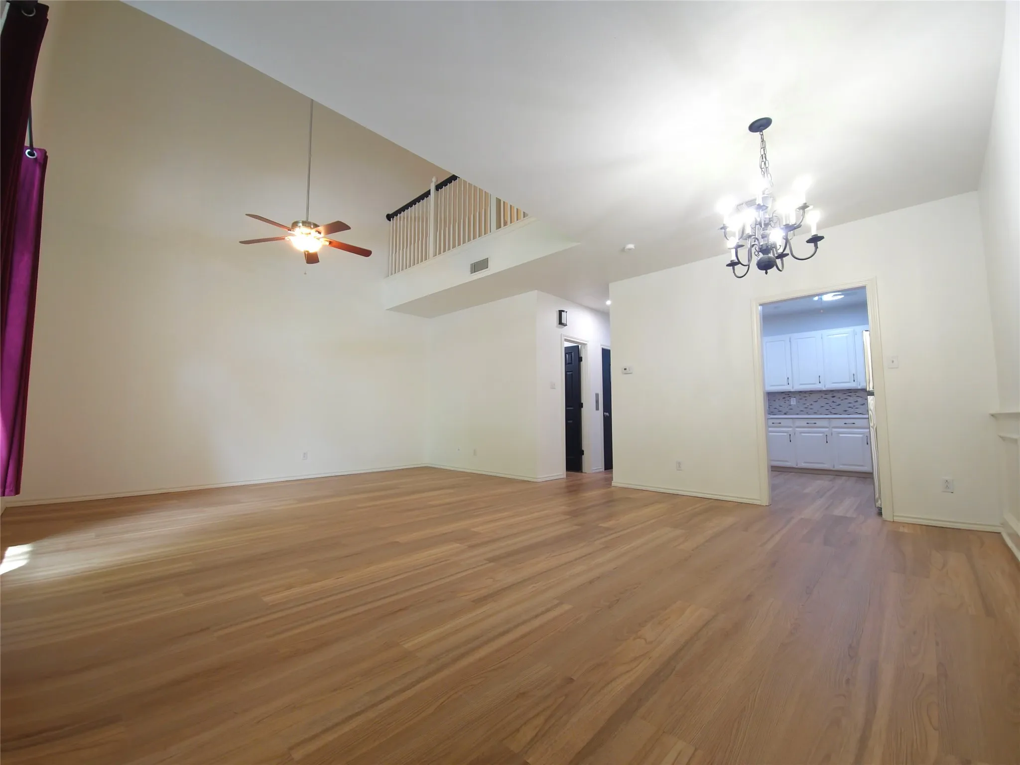 Townhouse For Rent in Parker County , 426 W Oak Street, Weatherford, Texas 76086, 2 Bedroom, 3 Bathroom, 2 Garage spaces, 1,651 Sqft, built in 1990, mls#21399948, Real Estate Agent in Weatherford, Homes For Rent in Parker county, Homes For Rent in Weatherford, Realtor in Weatherford Texas, Real Estate Brokerage Independent Realty Texas, Luminita Cordes Realtor