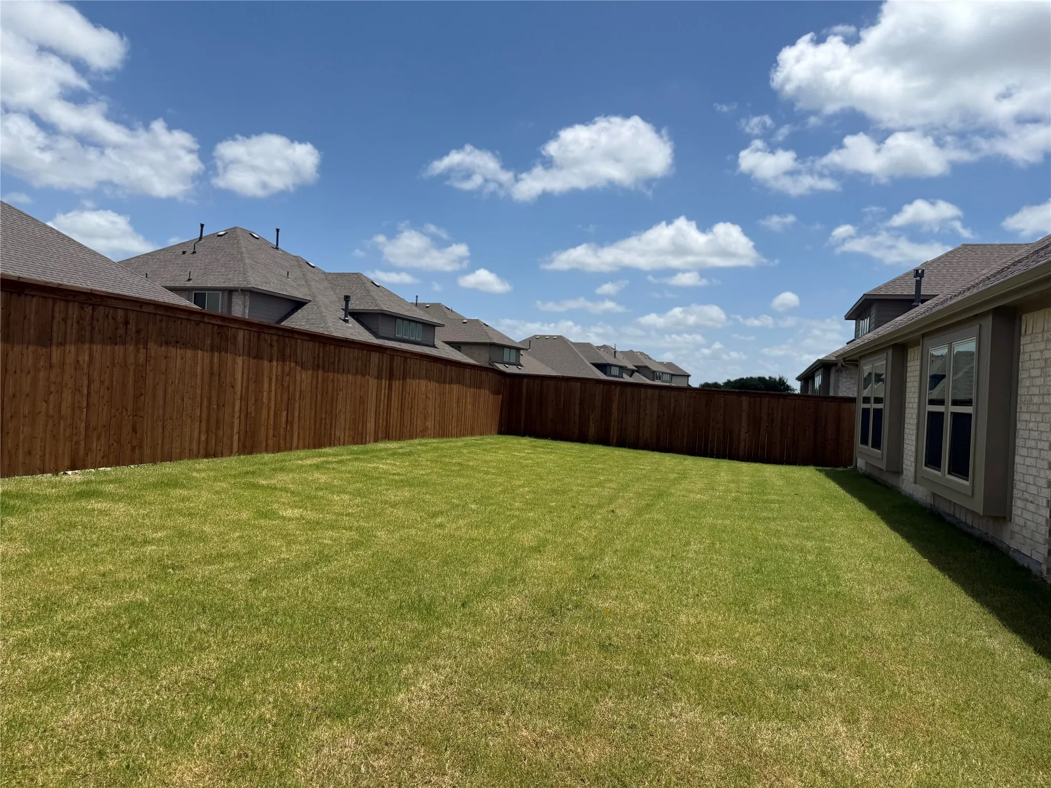 Single Family Residence For Rent in Rockwall County , 3818 Mesa Verde Drive, Rockwall, Texas 75032, 3 Bedroom, 3 Bathroom, Garage spaces, 2,268 Sqft, built in 2024, mls#21399968, Real Estate Agent in Rockwall, Homes For Rent in Rockwall county, Homes For Rent in Rockwall, Realtor in Rockwall Texas, Real Estate Brokerage Independent Realty Texas, Luminita Cordes Realtor