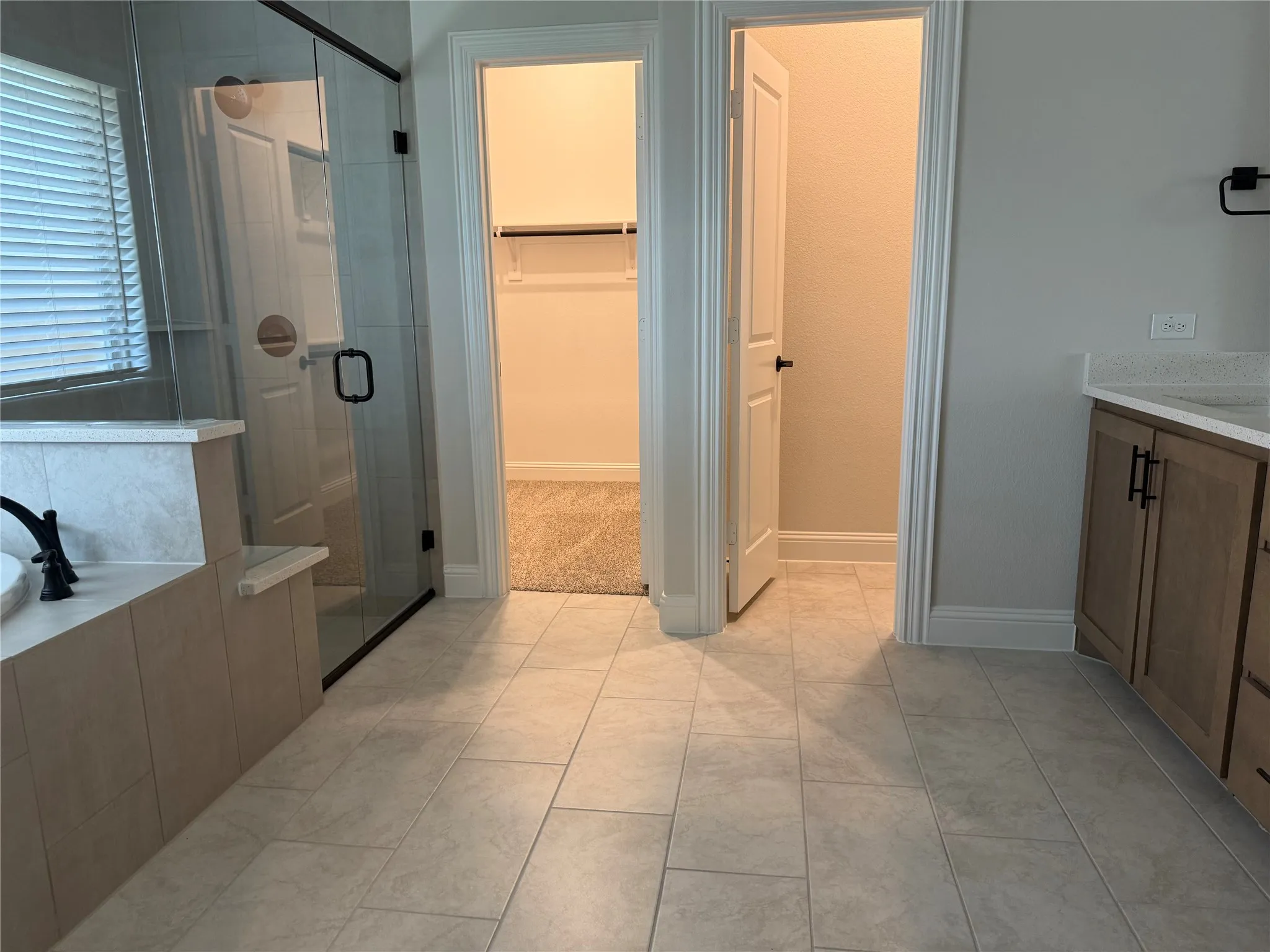 Single Family Residence For Rent in Rockwall County , 3818 Mesa Verde Drive, Rockwall, Texas 75032, 3 Bedroom, 3 Bathroom, Garage spaces, 2,268 Sqft, built in 2024, mls#21399968, Real Estate Agent in Rockwall, Homes For Rent in Rockwall county, Homes For Rent in Rockwall, Realtor in Rockwall Texas, Real Estate Brokerage Independent Realty Texas, Luminita Cordes Realtor