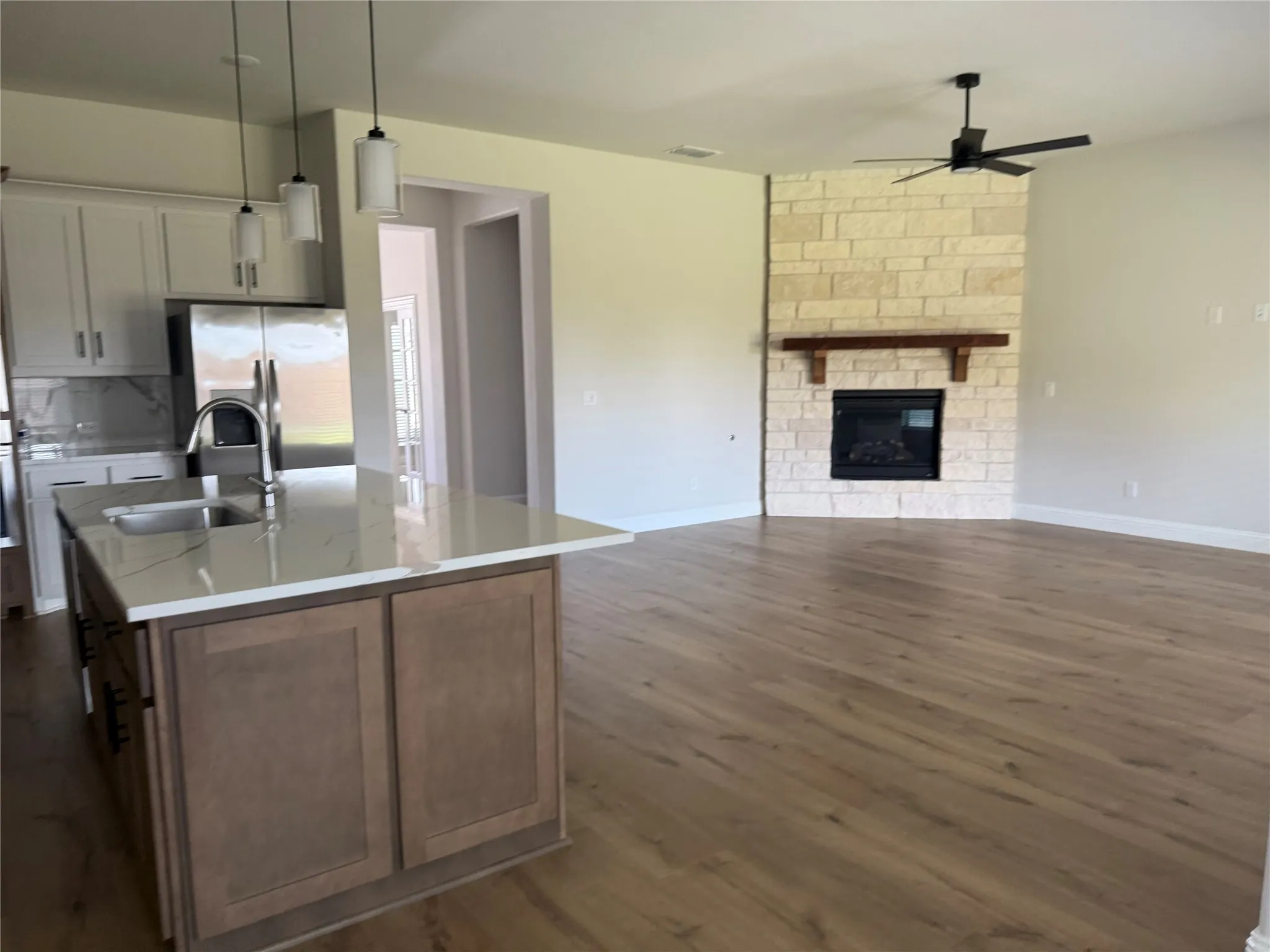 Single Family Residence For Rent in Rockwall County , 3818 Mesa Verde Drive, Rockwall, Texas 75032, 3 Bedroom, 3 Bathroom, Garage spaces, 2,268 Sqft, built in 2024, mls#21399968, Real Estate Agent in Rockwall, Homes For Rent in Rockwall county, Homes For Rent in Rockwall, Realtor in Rockwall Texas, Real Estate Brokerage Independent Realty Texas, Luminita Cordes Realtor