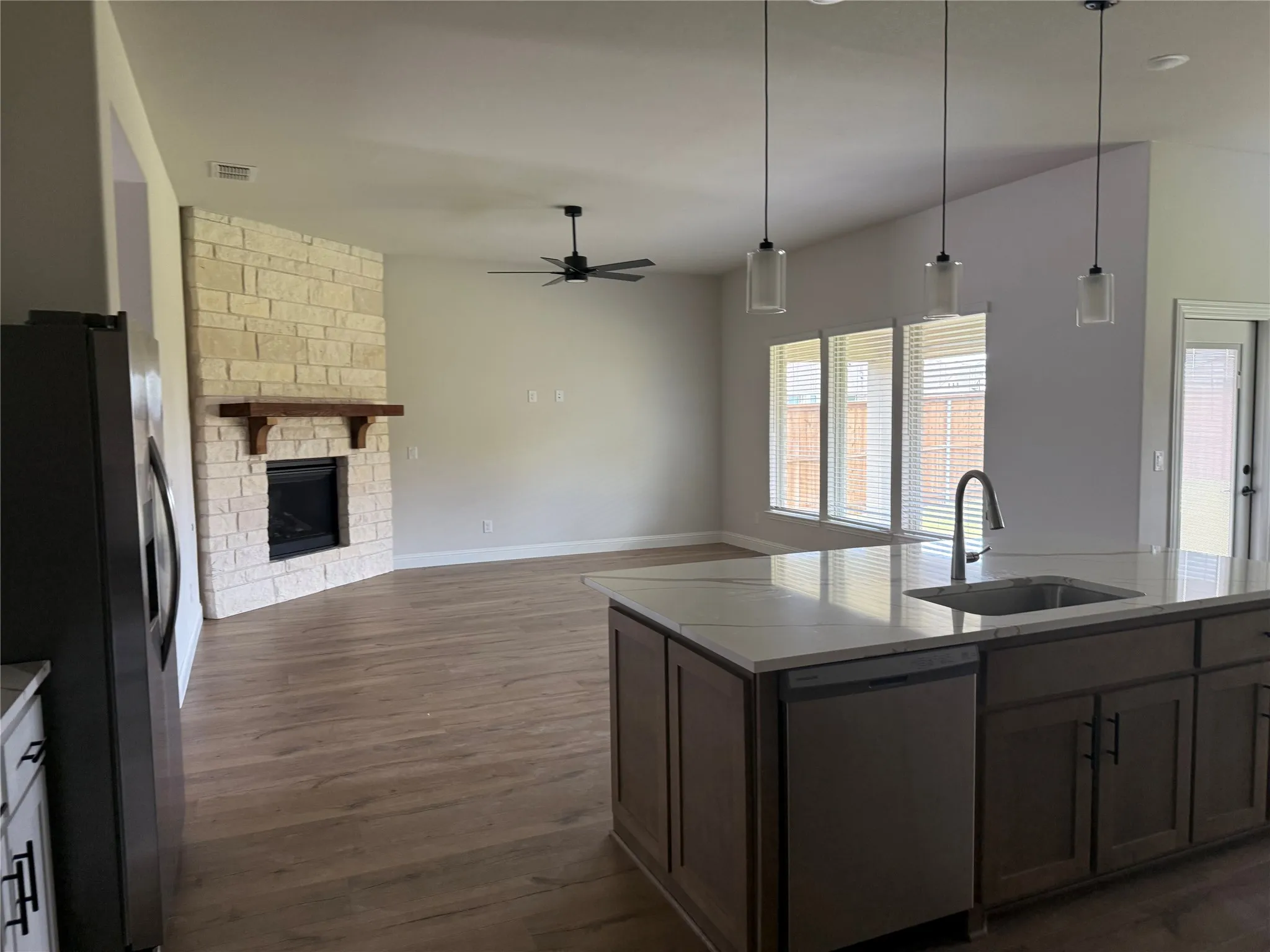 Single Family Residence For Rent in Rockwall County , 3818 Mesa Verde Drive, Rockwall, Texas 75032, 3 Bedroom, 3 Bathroom, Garage spaces, 2,268 Sqft, built in 2024, mls#21399968, Real Estate Agent in Rockwall, Homes For Rent in Rockwall county, Homes For Rent in Rockwall, Realtor in Rockwall Texas, Real Estate Brokerage Independent Realty Texas, Luminita Cordes Realtor