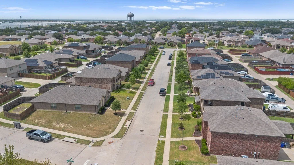 Single Family Residence For Rent in Dallas County , 2508 Glen Hollow Drive, Lancaster, Texas 75134, 4 Bedroom, 3 Bathroom, 2 Garage spaces, 2,633 Sqft, built in 2018, mls#21396708, Real Estate Agent in Lancaster, Homes For Rent in Dallas county, Homes For Rent in Lancaster, Realtor in Lancaster Texas, Real Estate Brokerage Independent Realty Texas, Luminita Cordes Realtor