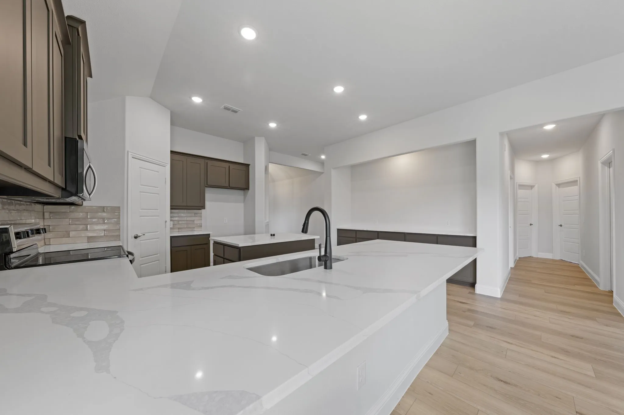 Single Family Residence For Sale in Johnson County , 2452 Acacia Road, Cleburne, Texas 76033, 4 Bedroom, 3 Bathroom, 2 Garage spaces, 2,193 Sqft, built in 2026, mls#21399976, Real Estate Agent in Cleburne, Homes For Sale in Johnson county, Homes For Sale in Cleburne, Realtor in Cleburne Texas, Real Estate Brokerage Independent Realty Texas, Luminita Cordes Realtor