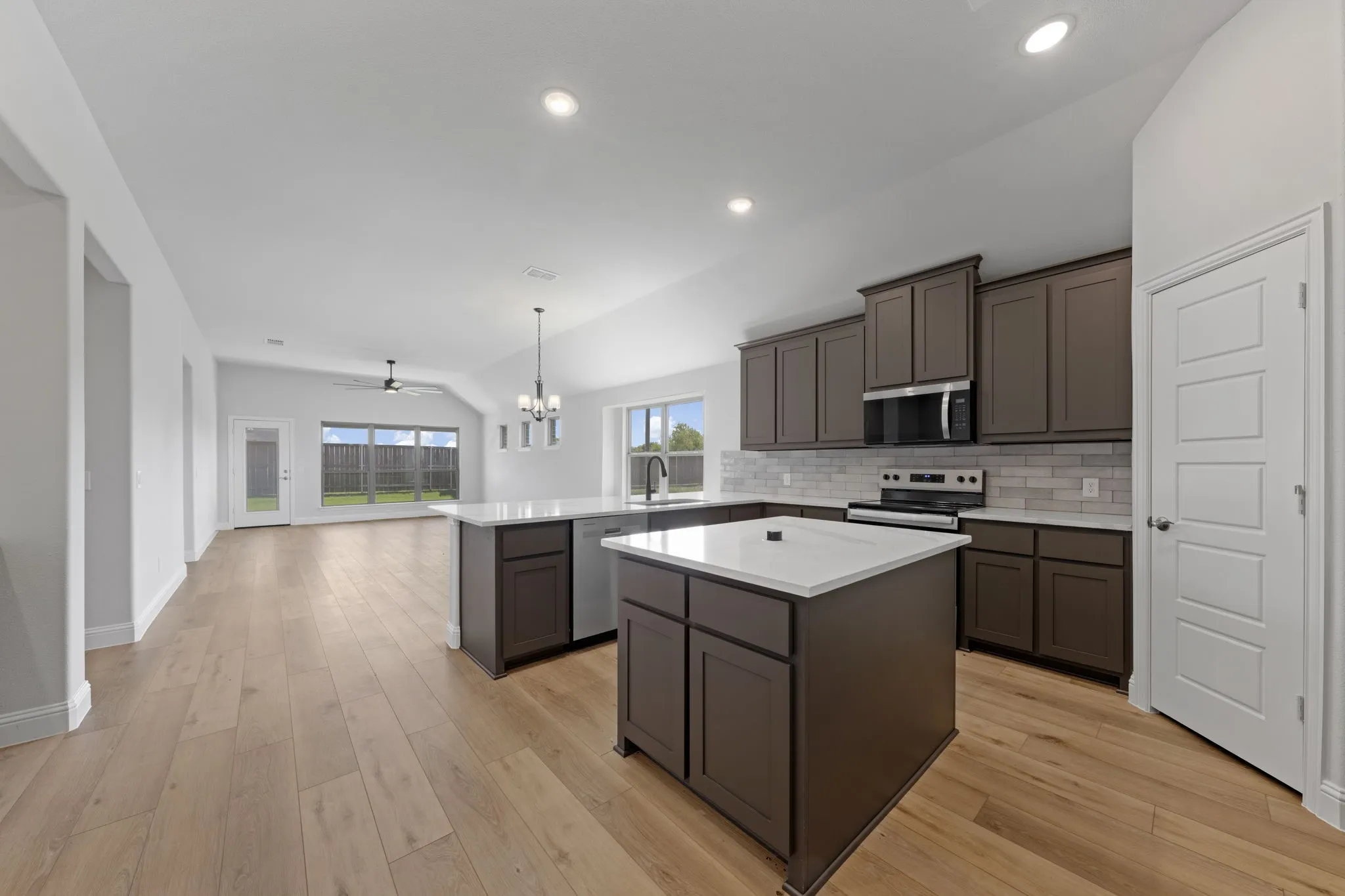 Single Family Residence For Sale in Johnson County , 2452 Acacia Road, Cleburne, Texas 76033, 4 Bedroom, 3 Bathroom, 2 Garage spaces, 2,193 Sqft, built in 2026, mls#21399976, Real Estate Agent in Cleburne, Homes For Sale in Johnson county, Homes For Sale in Cleburne, Realtor in Cleburne Texas, Real Estate Brokerage Independent Realty Texas, Luminita Cordes Realtor