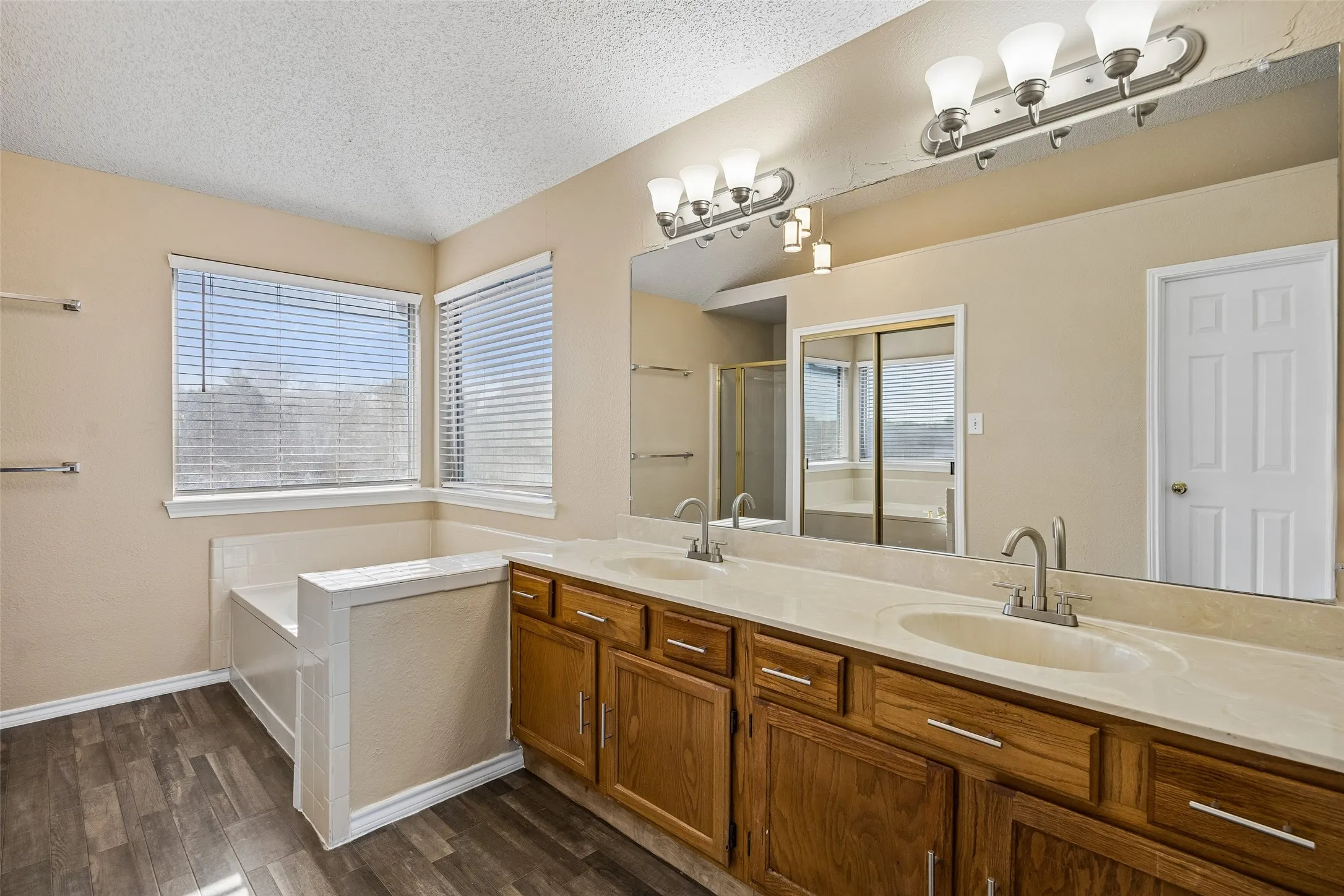 Primary Ensuite Bathroom