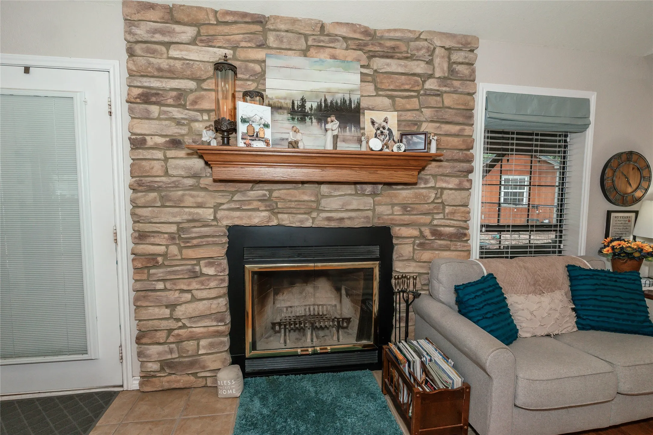Single Family Residence For Sale in Montague County , 53 Country Club Court, Nocona, Texas 76255, 2 Bedroom, 2 Bathroom, 2 Garage spaces, 1,494 Sqft, built in 2003, mls#21399648, Real Estate Agent in Nocona, Homes For Sale in Montague county, Homes For Sale in Nocona, Realtor in Nocona Texas, Real Estate Brokerage Independent Realty Texas, Luminita Cordes Realtor