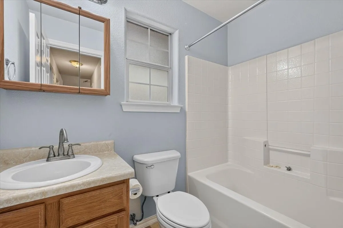 Single Family Residence For Sale in Hill County , 401 S Llano Street, Whitney, Texas 76692, 3 Bedroom, 2 Bathroom, 1 Garage spaces, 1,138 Sqft, built in 2004, mls#21397228, Real Estate Agent in Whitney, Homes For Sale in Hill county, Homes For Sale in Whitney, Realtor in Whitney Texas, Real Estate Brokerage Independent Realty Texas, Luminita Cordes Realtor