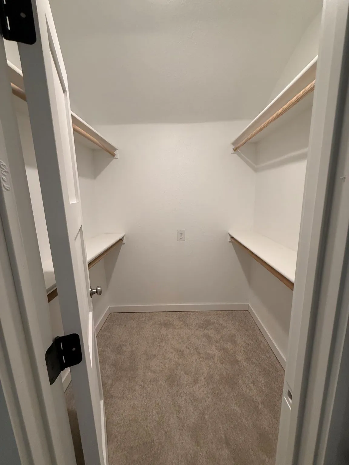 Single Family Residence For Sale in Montague County , 505 Cummins Street, Bowie, Texas 76230, 3 Bedroom, 1 Bathroom, Garage spaces, 1,100 Sqft, built in 2015, mls#21359381, Real Estate Agent in Bowie, Homes For Sale in Montague county, Homes For Sale in Bowie, Realtor in Bowie Texas, Real Estate Brokerage Independent Realty Texas, Luminita Cordes Realtor