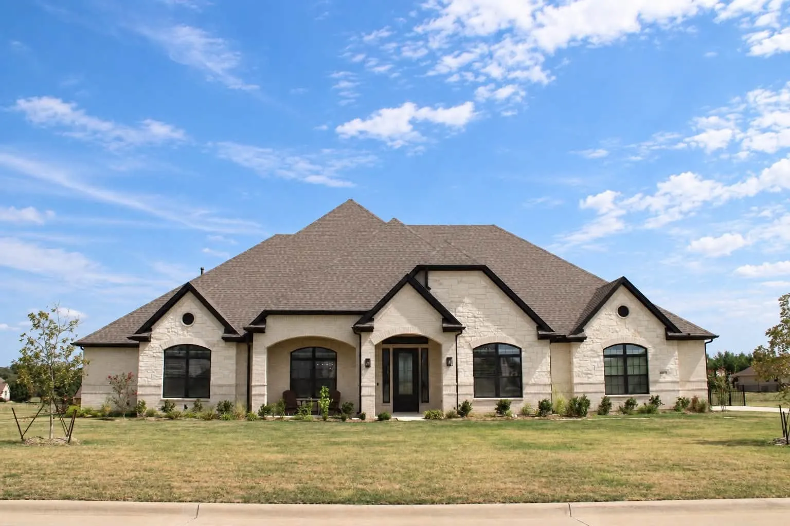 Single Family Residence For Sale in Johnson County , 4009 Twin Hills Court, Joshua, Texas 76058, 4 Bedroom, 3 Bathroom, 3 Garage spaces, 3,413 Sqft, built in 2025, mls#21391942, Real Estate Agent in Joshua, Homes For Sale in Johnson county, Homes For Sale in Joshua, Realtor in Joshua Texas, Real Estate Brokerage Independent Realty Texas, Luminita Cordes Realtor