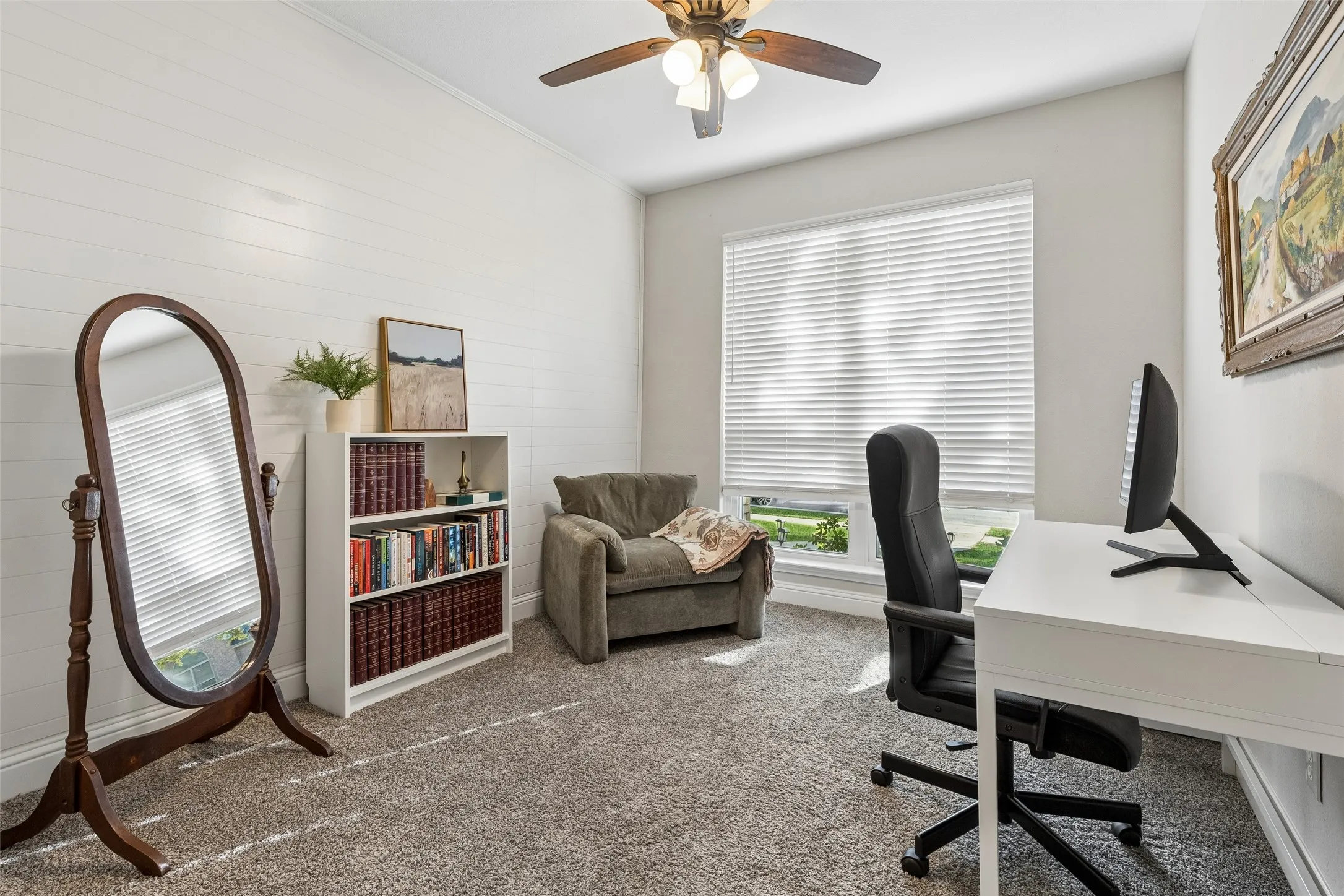 Single Family Residence For Sale in Dallas County , 5709 Highgate Lane, Rowlett, Texas 75088, 3 Bedroom, 2 Bathroom, 2 Garage spaces, 1,723 Sqft, built in 1991, mls#21399343, Real Estate Agent in Rowlett, Homes For Sale in Dallas county, Homes For Sale in Rowlett, Realtor in Rowlett Texas, Real Estate Brokerage Independent Realty Texas, Luminita Cordes Realtor
