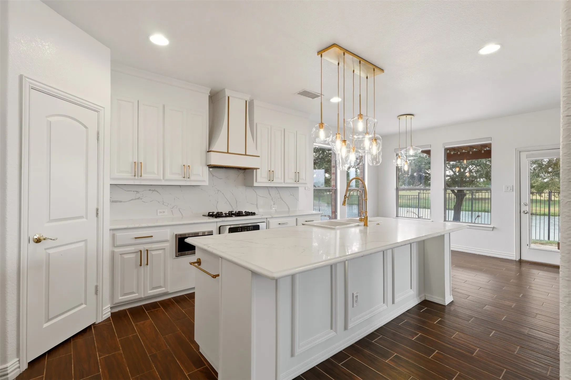 Single Family Residence For Rent in Denton County , 775 Burr Oak Drive, Frisco, Texas 75033, 4 Bedroom, 4 Bathroom, 2 Garage spaces, 3,576 Sqft, built in 2006, mls#21397710, Real Estate Agent in Frisco, Homes For Rent in Denton county, Homes For Rent in Frisco, Realtor in Frisco Texas, Real Estate Brokerage Independent Realty Texas, Luminita Cordes Realtor