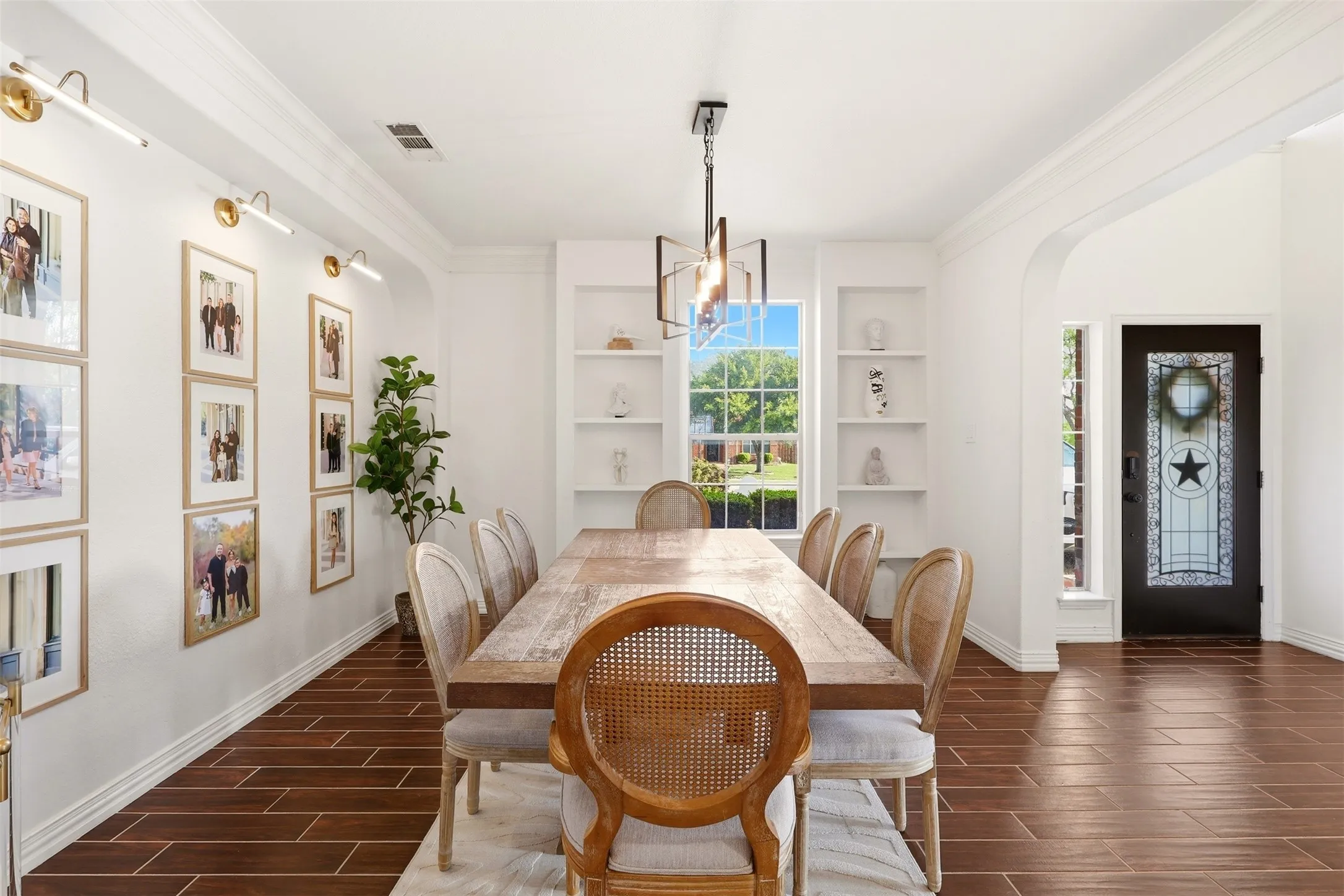 Single Family Residence For Rent in Denton County , 775 Burr Oak Drive, Frisco, Texas 75033, 4 Bedroom, 4 Bathroom, 2 Garage spaces, 3,576 Sqft, built in 2006, mls#21397710, Real Estate Agent in Frisco, Homes For Rent in Denton county, Homes For Rent in Frisco, Realtor in Frisco Texas, Real Estate Brokerage Independent Realty Texas, Luminita Cordes Realtor