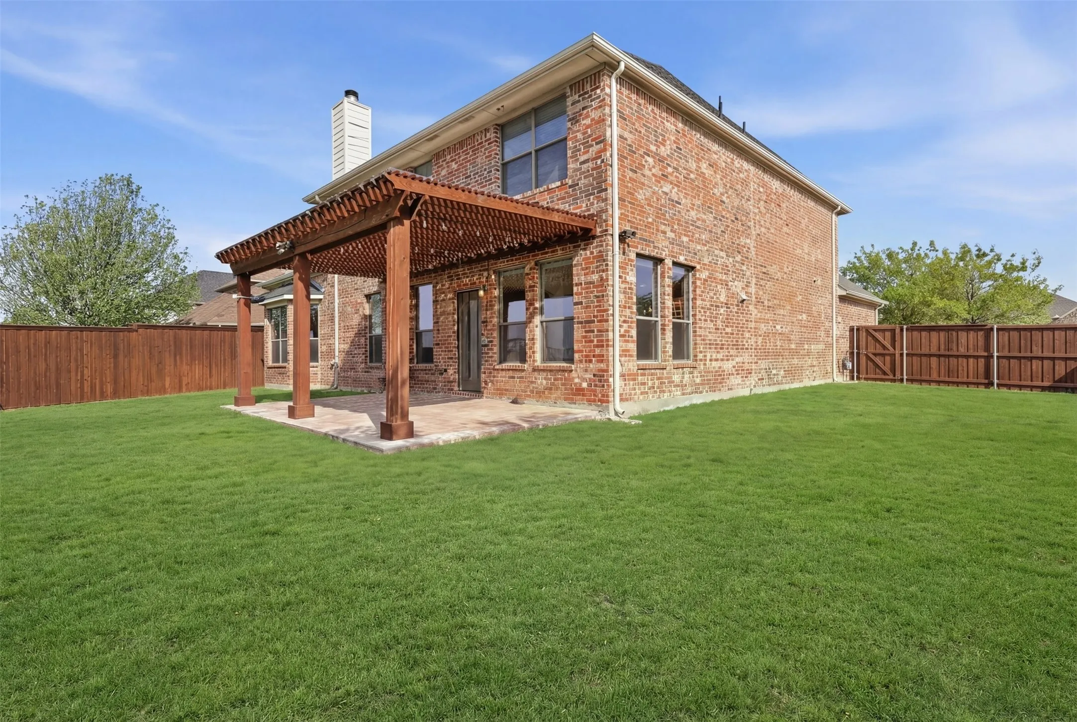 Single Family Residence For Rent in Denton County , 775 Burr Oak Drive, Frisco, Texas 75033, 4 Bedroom, 4 Bathroom, 2 Garage spaces, 3,576 Sqft, built in 2006, mls#21397710, Real Estate Agent in Frisco, Homes For Rent in Denton county, Homes For Rent in Frisco, Realtor in Frisco Texas, Real Estate Brokerage Independent Realty Texas, Luminita Cordes Realtor