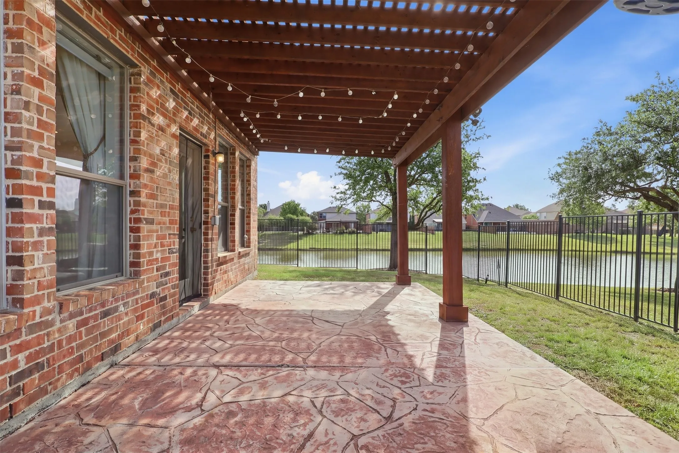 Single Family Residence For Rent in Denton County , 775 Burr Oak Drive, Frisco, Texas 75033, 4 Bedroom, 4 Bathroom, 2 Garage spaces, 3,576 Sqft, built in 2006, mls#21397710, Real Estate Agent in Frisco, Homes For Rent in Denton county, Homes For Rent in Frisco, Realtor in Frisco Texas, Real Estate Brokerage Independent Realty Texas, Luminita Cordes Realtor
