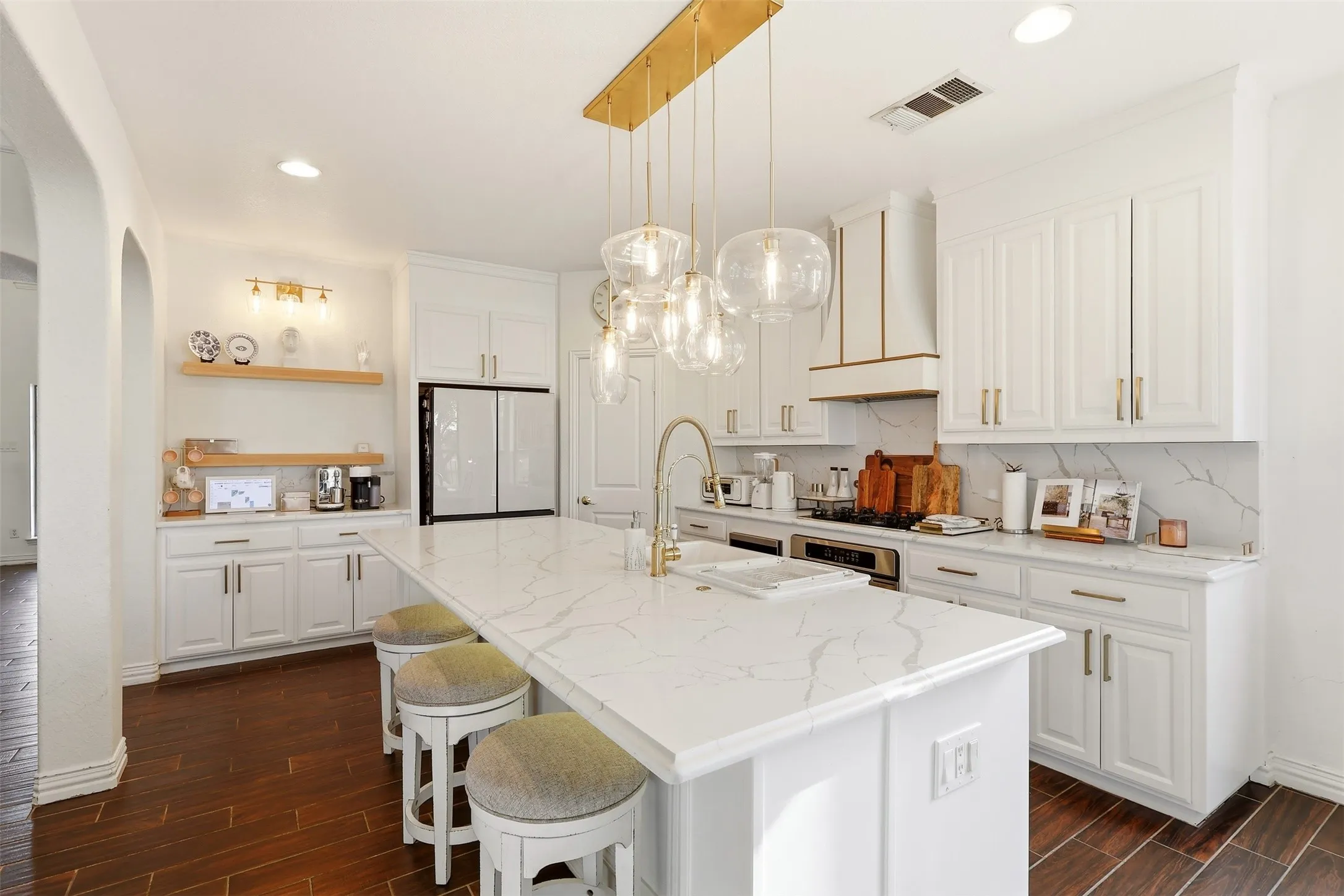 Single Family Residence For Rent in Denton County , 775 Burr Oak Drive, Frisco, Texas 75033, 4 Bedroom, 4 Bathroom, 2 Garage spaces, 3,576 Sqft, built in 2006, mls#21397710, Real Estate Agent in Frisco, Homes For Rent in Denton county, Homes For Rent in Frisco, Realtor in Frisco Texas, Real Estate Brokerage Independent Realty Texas, Luminita Cordes Realtor