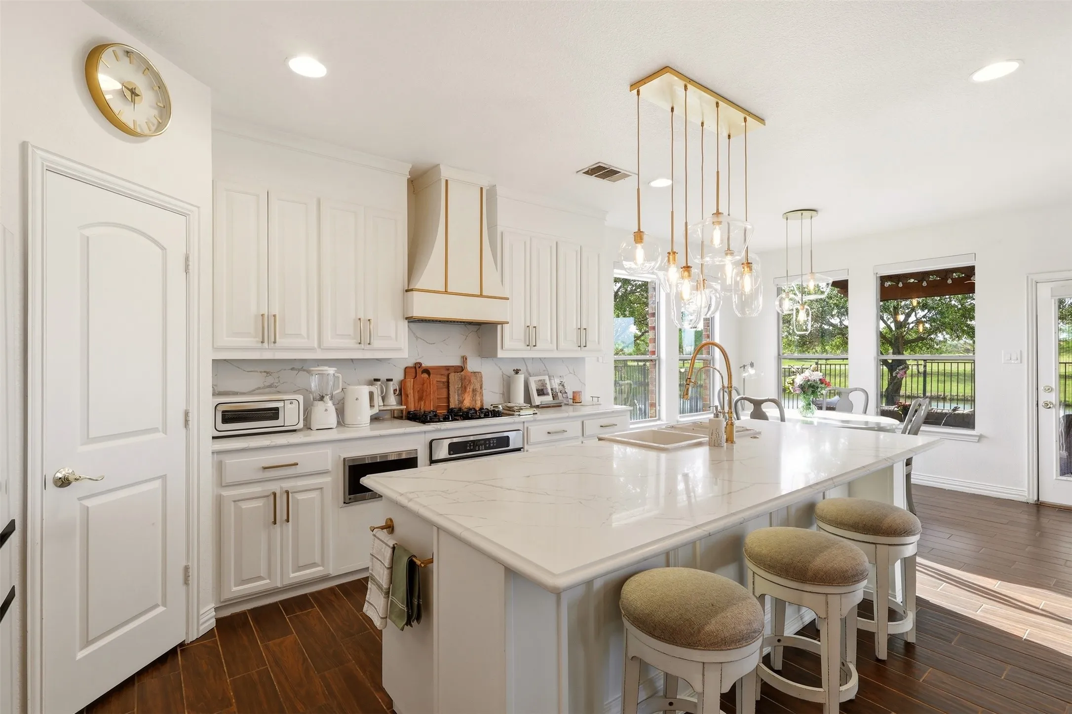 Single Family Residence For Rent in Denton County , 775 Burr Oak Drive, Frisco, Texas 75033, 4 Bedroom, 4 Bathroom, 2 Garage spaces, 3,576 Sqft, built in 2006, mls#21397710, Real Estate Agent in Frisco, Homes For Rent in Denton county, Homes For Rent in Frisco, Realtor in Frisco Texas, Real Estate Brokerage Independent Realty Texas, Luminita Cordes Realtor