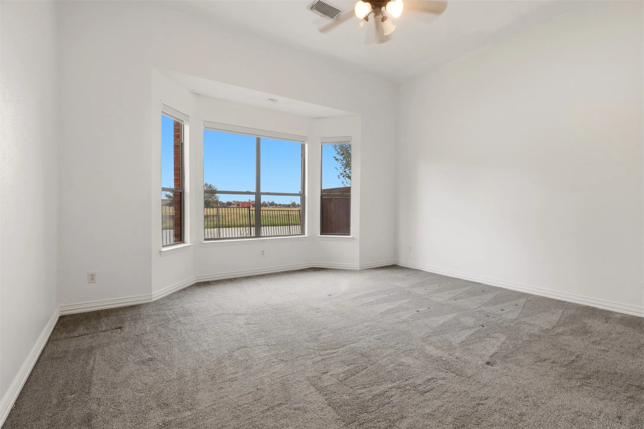 Single Family Residence For Rent in Denton County , 775 Burr Oak Drive, Frisco, Texas 75033, 4 Bedroom, 4 Bathroom, 2 Garage spaces, 3,576 Sqft, built in 2006, mls#21397710, Real Estate Agent in Frisco, Homes For Rent in Denton county, Homes For Rent in Frisco, Realtor in Frisco Texas, Real Estate Brokerage Independent Realty Texas, Luminita Cordes Realtor