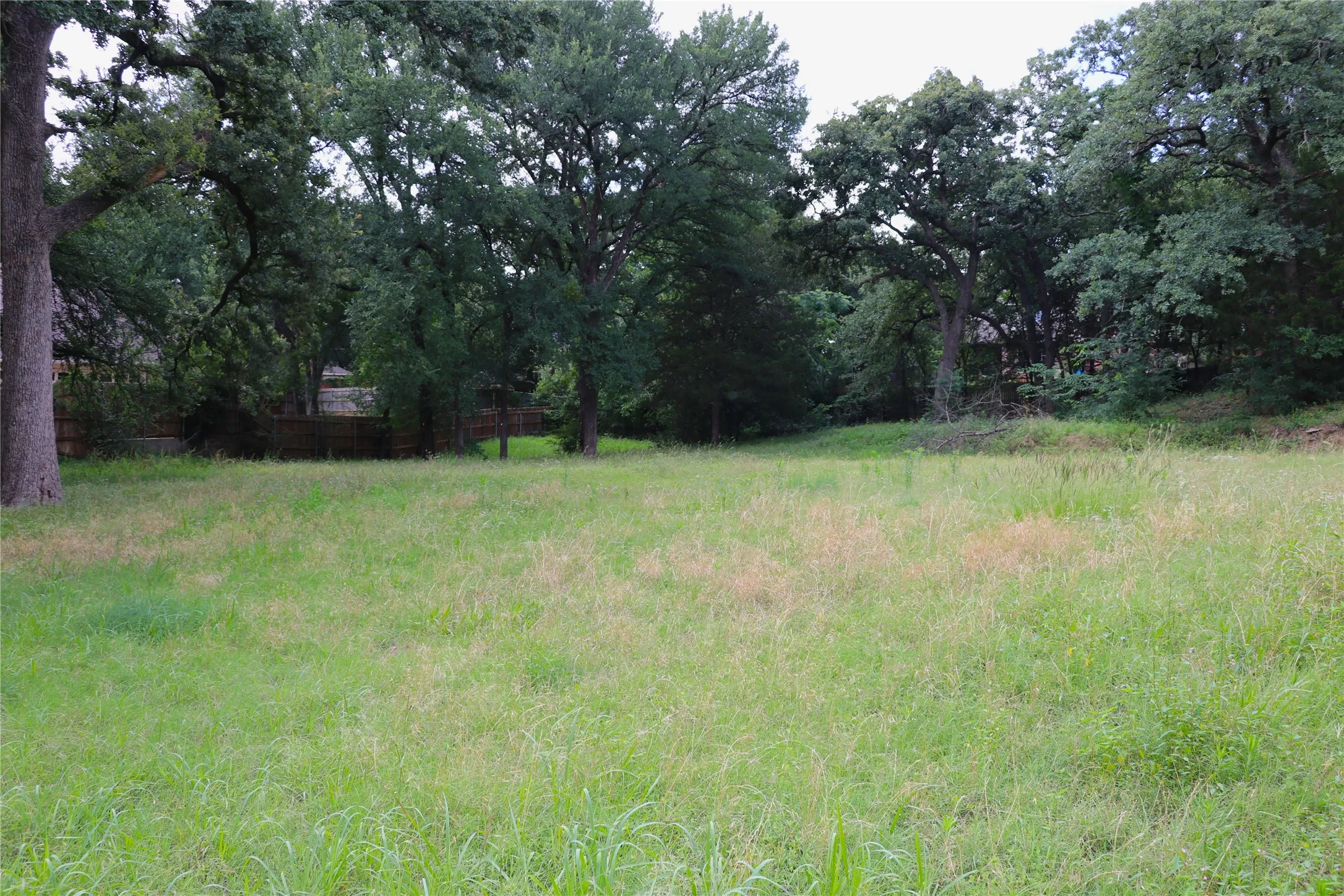 Unimproved Land For Sale in Tarrant County , 1200 Shannon Lane, Bedford, Texas 76022, 0, 0, Garage spaces, 0 Sqft, built in 0, mls#21306806, Real Estate Agent in Bedford, Homes For Sale in Tarrant county, Homes For Sale in Bedford, Realtor in Bedford Texas, Real Estate Brokerage Independent Realty Texas, Luminita Cordes Realtor