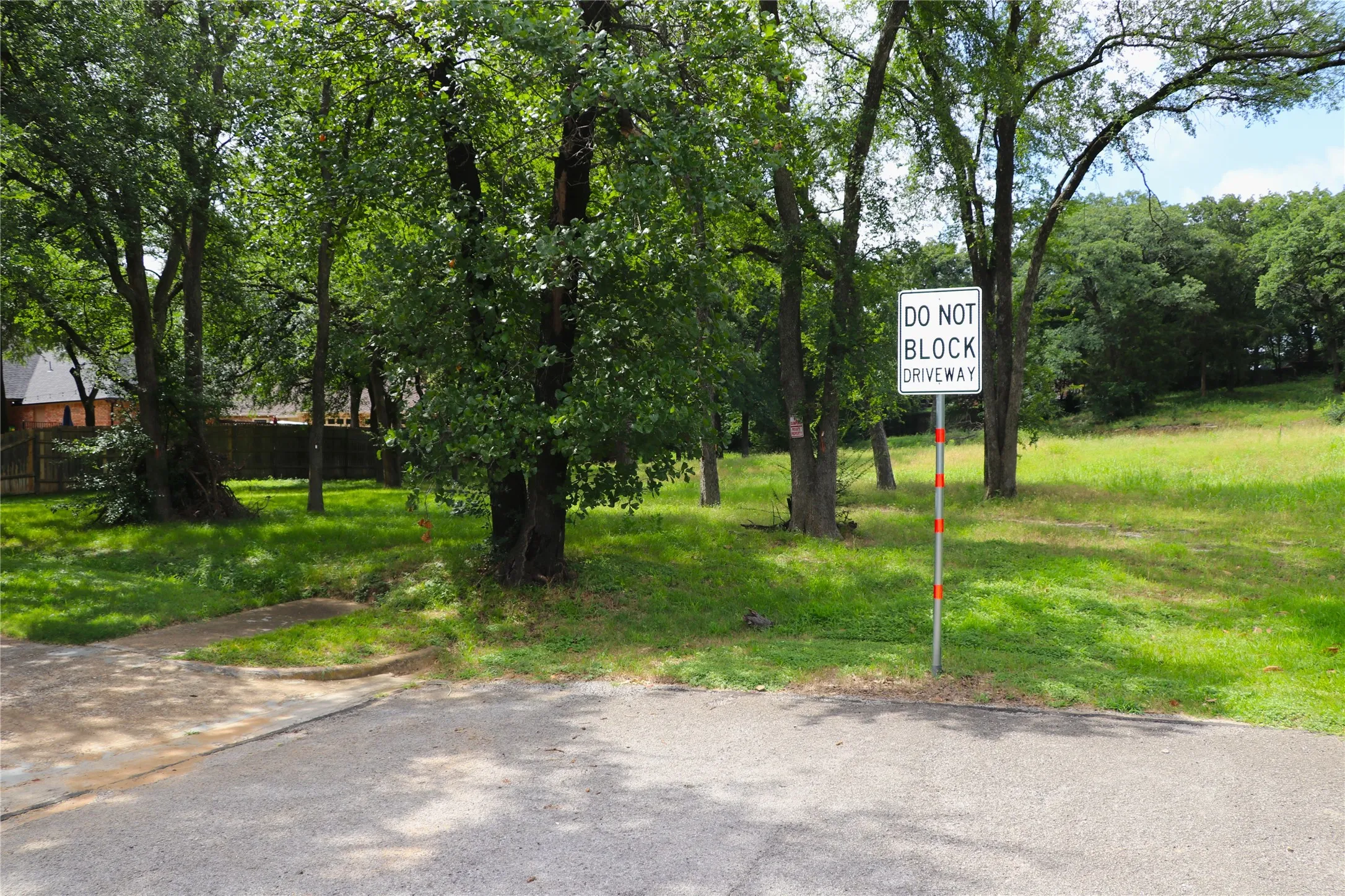 Unimproved Land For Sale in Tarrant County , 1200 Shannon Lane, Bedford, Texas 76022, 0, 0, Garage spaces, 0 Sqft, built in 0, mls#21306806, Real Estate Agent in Bedford, Homes For Sale in Tarrant county, Homes For Sale in Bedford, Realtor in Bedford Texas, Real Estate Brokerage Independent Realty Texas, Luminita Cordes Realtor