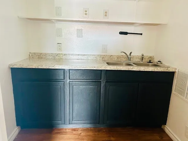 Business For Rent in Grayson County , 214 N Rusk Avenue, Denison, Texas 75020, 0, 0, Garage spaces, 0 Sqft, built in 1995, mls#21400007, Real Estate Agent in Denison, Homes For Rent in Grayson county, Homes For Rent in Denison, Realtor in Denison Texas, Real Estate Brokerage Independent Realty Texas, Luminita Cordes Realtor