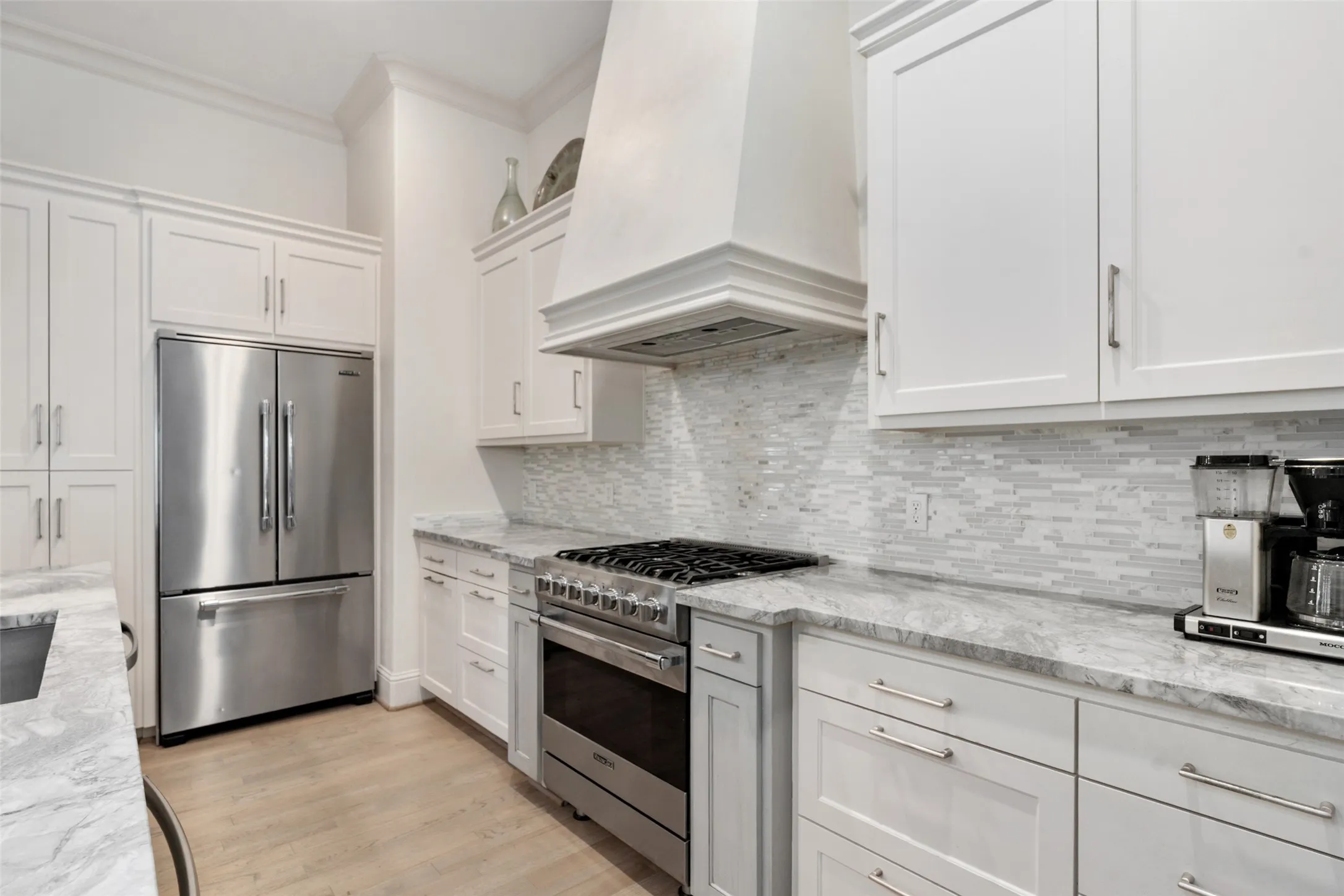 Single Family Residence For Rent in Dallas County , 7351 Glendora Avenue, Dallas, Texas 75230, 4 Bedroom, 3 Bathroom, 2 Garage spaces, 2,569 Sqft, built in 1968, mls#21399854, Real Estate Agent in Dallas, Homes For Rent in Dallas county, Homes For Rent in Dallas, Realtor in Dallas Texas, Real Estate Brokerage Independent Realty Texas, Luminita Cordes Realtor
