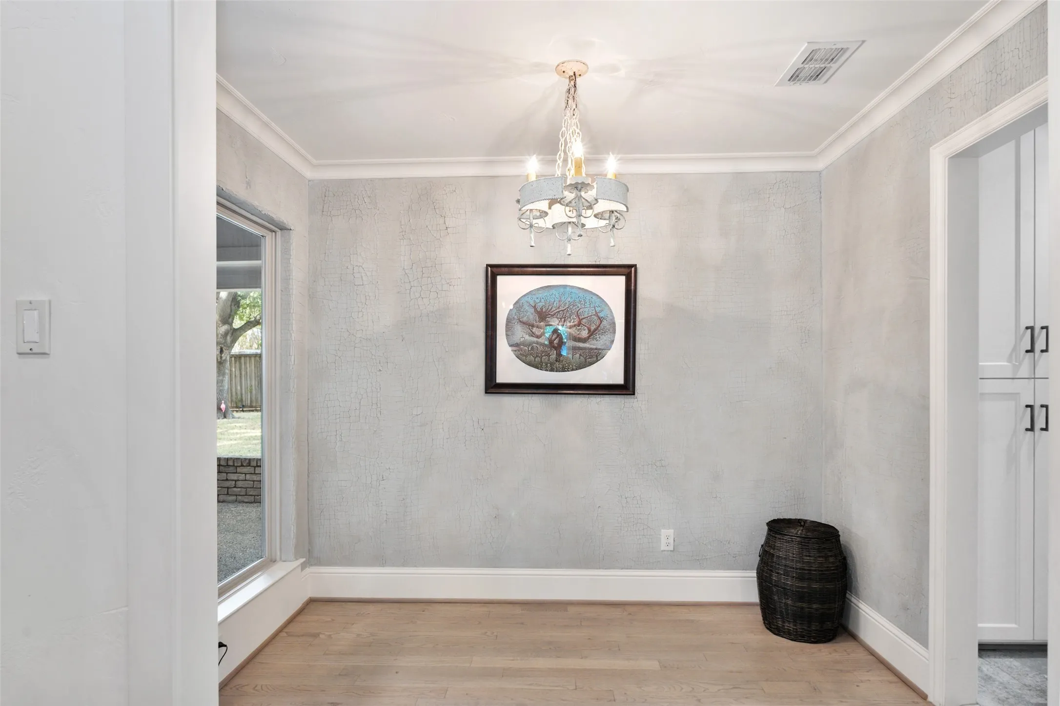 Single Family Residence For Rent in Dallas County , 7351 Glendora Avenue, Dallas, Texas 75230, 4 Bedroom, 3 Bathroom, 2 Garage spaces, 2,569 Sqft, built in 1968, mls#21399854, Real Estate Agent in Dallas, Homes For Rent in Dallas county, Homes For Rent in Dallas, Realtor in Dallas Texas, Real Estate Brokerage Independent Realty Texas, Luminita Cordes Realtor