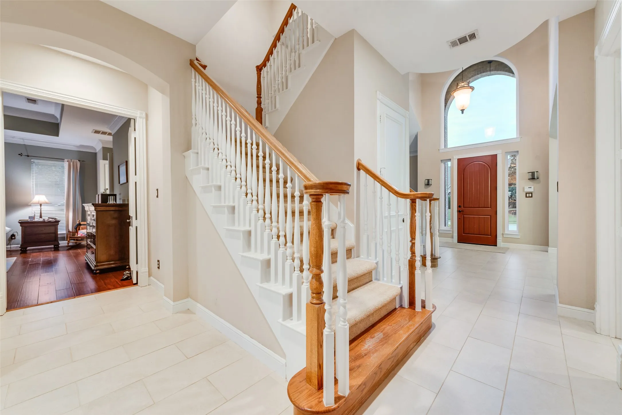 Single Family Residence For Sale in Tarrant County , 1901 Big Bend Cove, Southlake, Texas 76092, 4 Bedroom, 4 Bathroom, 3 Garage spaces, 3,963 Sqft, built in 1999, mls#21399936, Real Estate Agent in Southlake, Homes For Sale in Tarrant county, Homes For Sale in Southlake, Realtor in Southlake Texas, Real Estate Brokerage Independent Realty Texas, Luminita Cordes Realtor