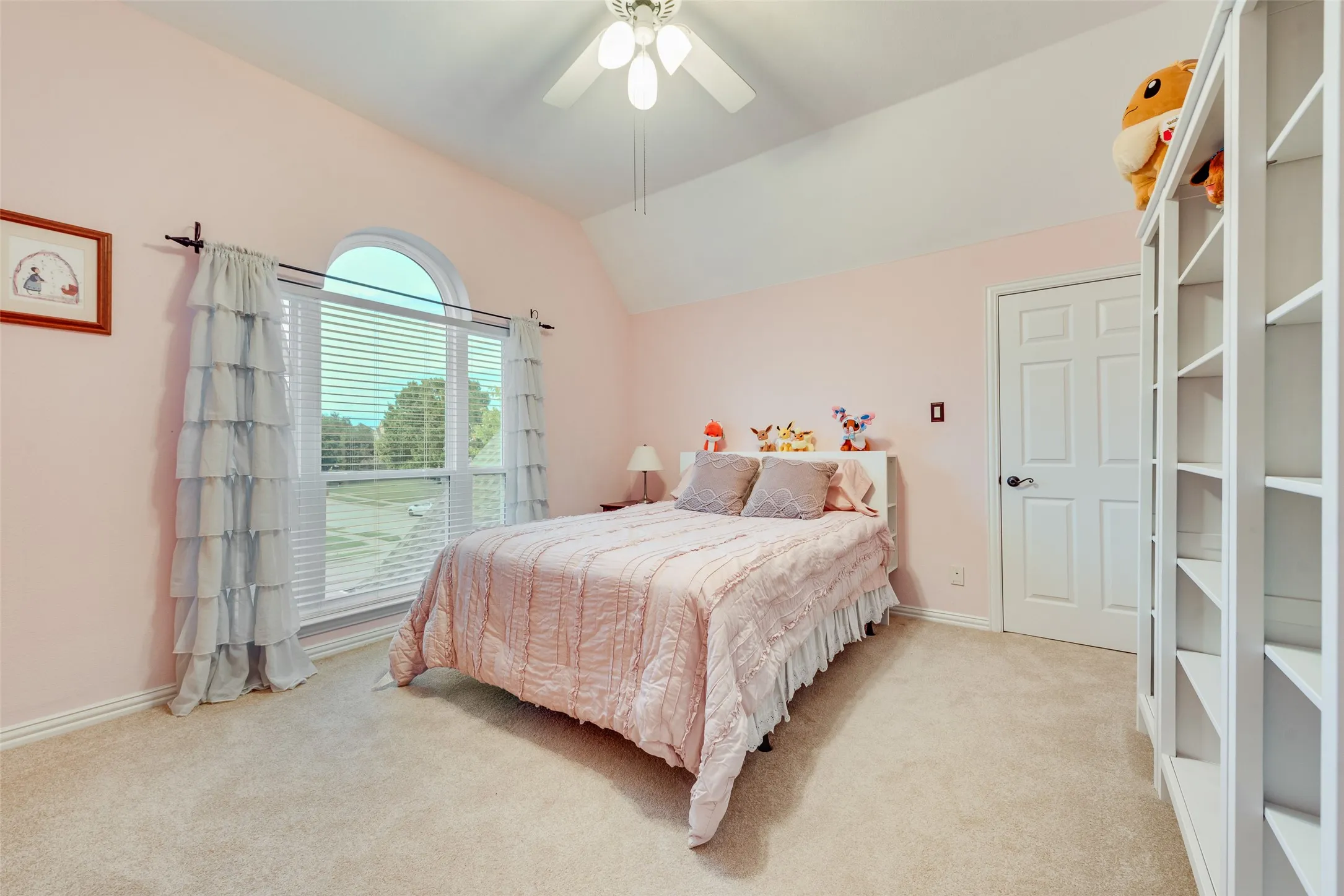 Single Family Residence For Sale in Tarrant County , 1901 Big Bend Cove, Southlake, Texas 76092, 4 Bedroom, 4 Bathroom, 3 Garage spaces, 3,963 Sqft, built in 1999, mls#21399936, Real Estate Agent in Southlake, Homes For Sale in Tarrant county, Homes For Sale in Southlake, Realtor in Southlake Texas, Real Estate Brokerage Independent Realty Texas, Luminita Cordes Realtor