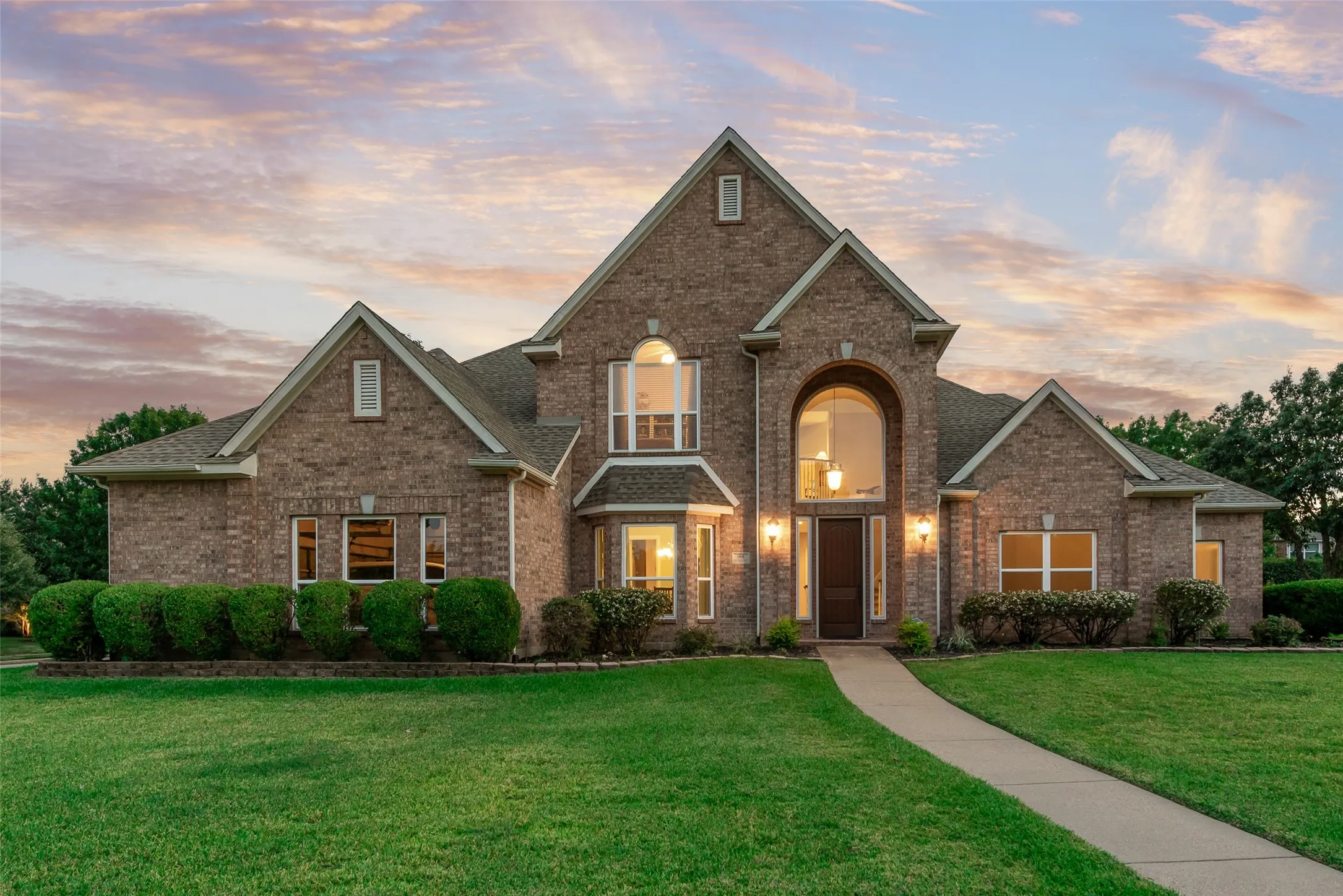Welcome to 1901 Big Bend Cove!