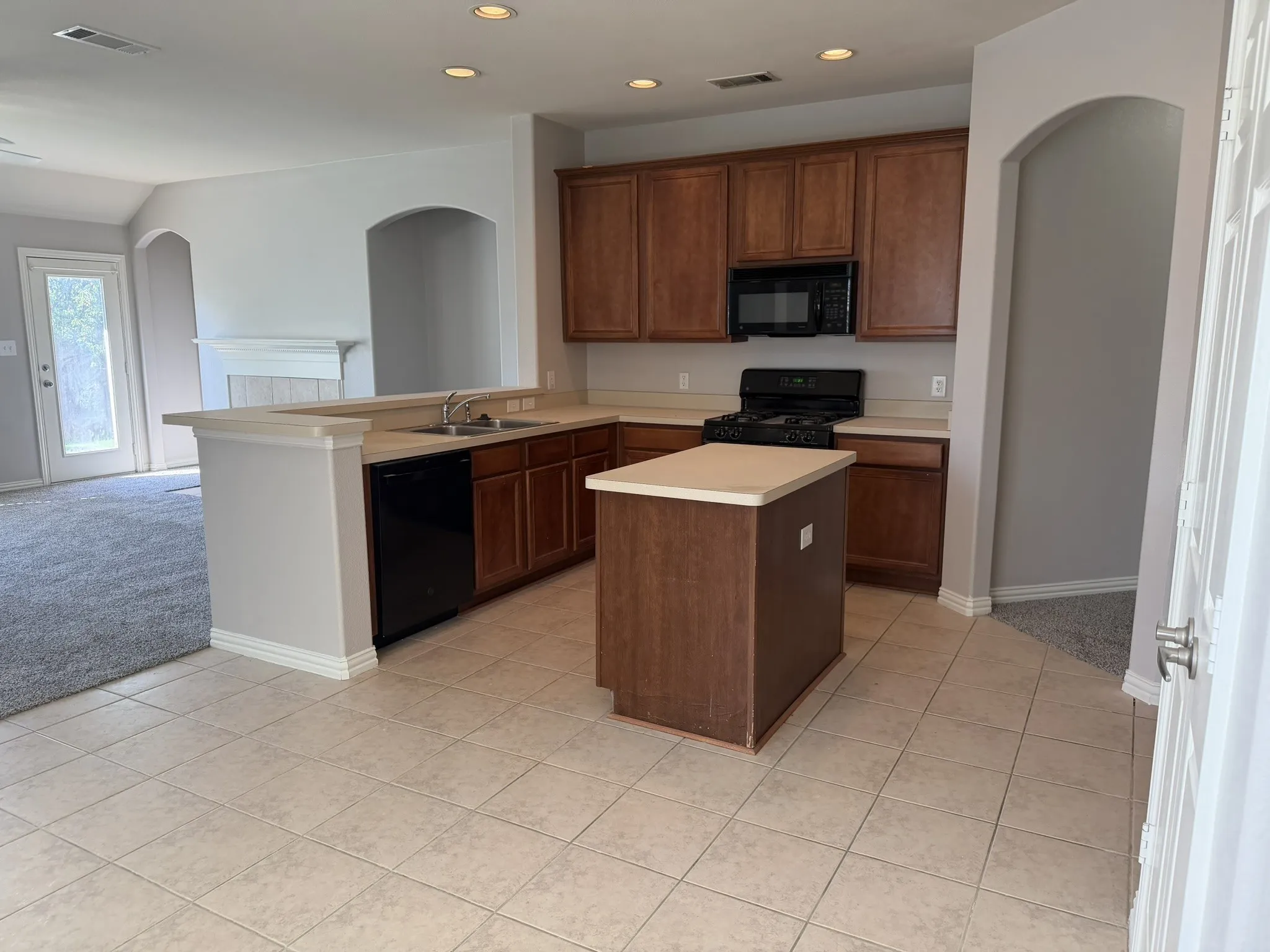 Single Family Residence For Rent in Collin County , 8101 Juliette Drive, Mc Kinney, Texas 75071, 4 Bedroom, 2 Bathroom, 2 Garage spaces, 2,168 Sqft, built in 2006, mls#21400030, Real Estate Agent in Mc Kinney, Homes For Rent in Collin county, Homes For Rent in Mc Kinney, Realtor in Mc Kinney Texas, Real Estate Brokerage Independent Realty Texas, Luminita Cordes Realtor