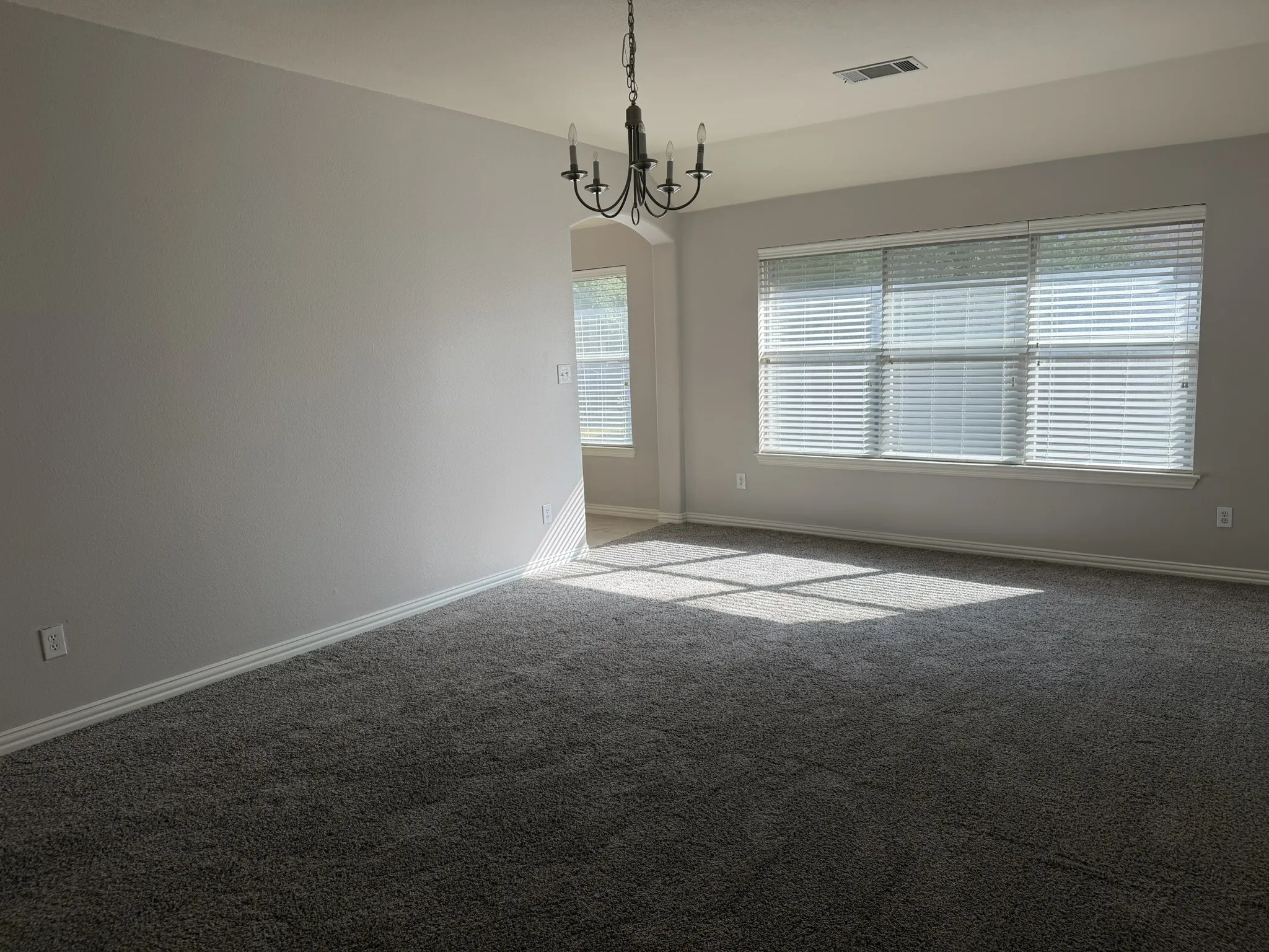 Single Family Residence For Rent in Collin County , 8101 Juliette Drive, Mc Kinney, Texas 75071, 4 Bedroom, 2 Bathroom, 2 Garage spaces, 2,168 Sqft, built in 2006, mls#21400030, Real Estate Agent in Mc Kinney, Homes For Rent in Collin county, Homes For Rent in Mc Kinney, Realtor in Mc Kinney Texas, Real Estate Brokerage Independent Realty Texas, Luminita Cordes Realtor