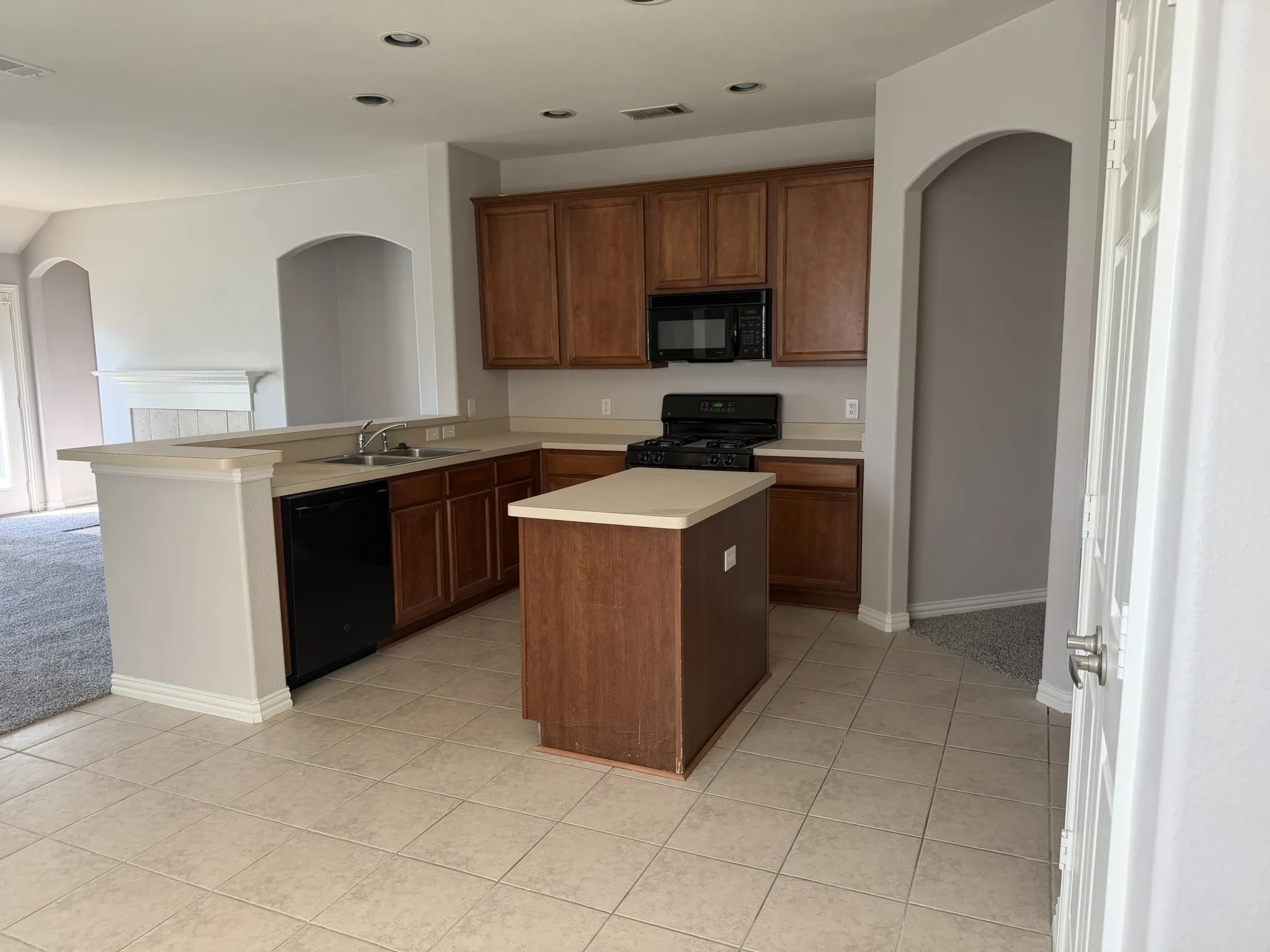 Single Family Residence For Rent in Collin County , 8101 Juliette Drive, Mc Kinney, Texas 75071, 4 Bedroom, 2 Bathroom, 2 Garage spaces, 2,168 Sqft, built in 2006, mls#21400030, Real Estate Agent in Mc Kinney, Homes For Rent in Collin county, Homes For Rent in Mc Kinney, Realtor in Mc Kinney Texas, Real Estate Brokerage Independent Realty Texas, Luminita Cordes Realtor