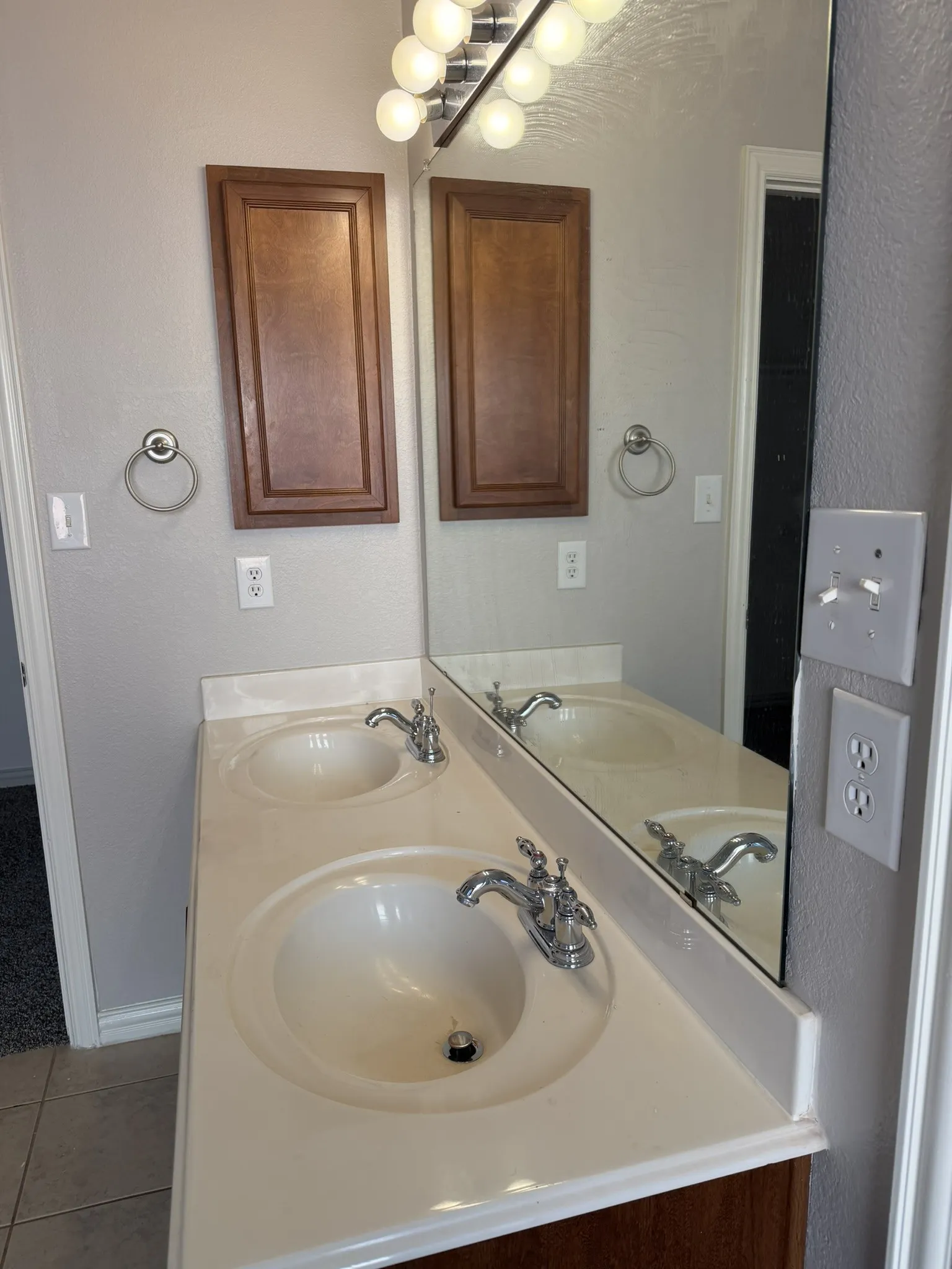 Single Family Residence For Rent in Collin County , 8101 Juliette Drive, Mc Kinney, Texas 75071, 4 Bedroom, 2 Bathroom, 2 Garage spaces, 2,168 Sqft, built in 2006, mls#21400030, Real Estate Agent in Mc Kinney, Homes For Rent in Collin county, Homes For Rent in Mc Kinney, Realtor in Mc Kinney Texas, Real Estate Brokerage Independent Realty Texas, Luminita Cordes Realtor