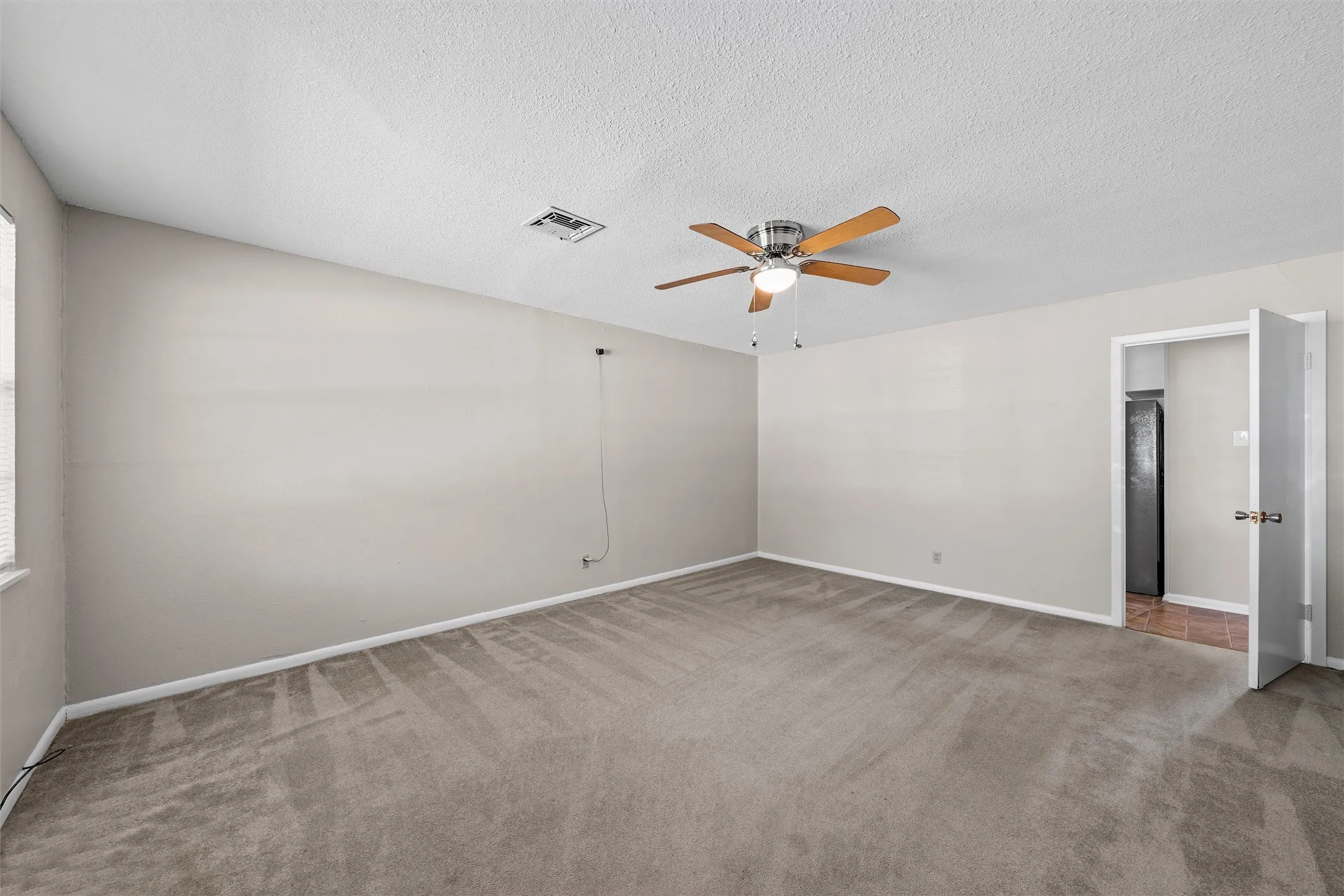 Single Family Residence For Sale in Mc Lennan County , 107 E Dawn Drive, Robinson, Texas 76706, 3 Bedroom, 2 Bathroom, 2 Garage spaces, 1,420 Sqft, built in 1964, mls#21399993, Real Estate Agent in Robinson, Homes For Sale in Mc Lennan county, Homes For Sale in Robinson, Realtor in Robinson Texas, Real Estate Brokerage Independent Realty Texas, Luminita Cordes Realtor