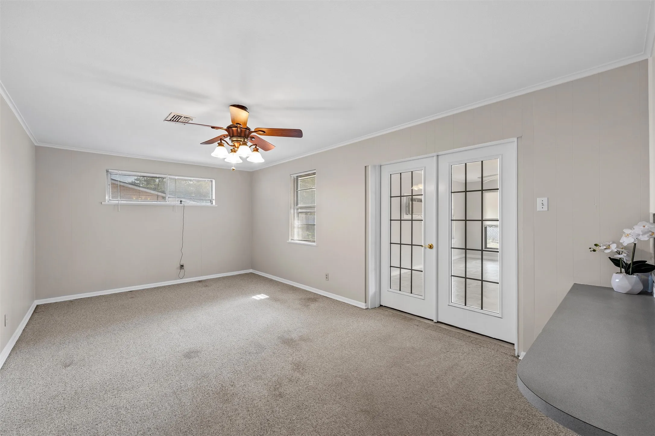 Single Family Residence For Sale in Mc Lennan County , 107 E Dawn Drive, Robinson, Texas 76706, 3 Bedroom, 2 Bathroom, 2 Garage spaces, 1,420 Sqft, built in 1964, mls#21399993, Real Estate Agent in Robinson, Homes For Sale in Mc Lennan county, Homes For Sale in Robinson, Realtor in Robinson Texas, Real Estate Brokerage Independent Realty Texas, Luminita Cordes Realtor