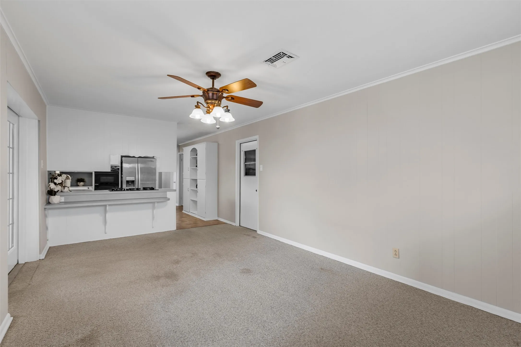Single Family Residence For Sale in Mc Lennan County , 107 E Dawn Drive, Robinson, Texas 76706, 3 Bedroom, 2 Bathroom, 2 Garage spaces, 1,420 Sqft, built in 1964, mls#21399993, Real Estate Agent in Robinson, Homes For Sale in Mc Lennan county, Homes For Sale in Robinson, Realtor in Robinson Texas, Real Estate Brokerage Independent Realty Texas, Luminita Cordes Realtor